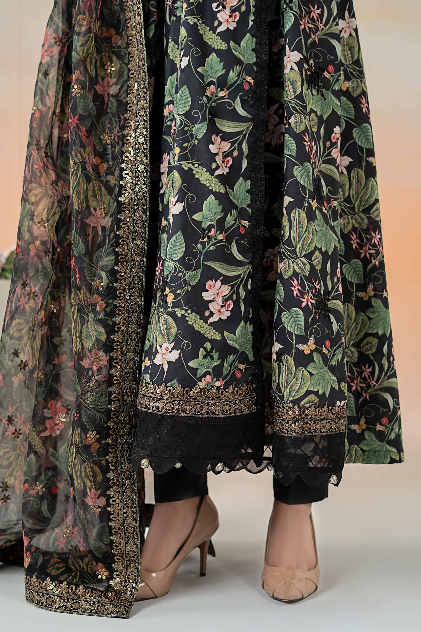 3 Piece Printed Lawn Suit - Image 5