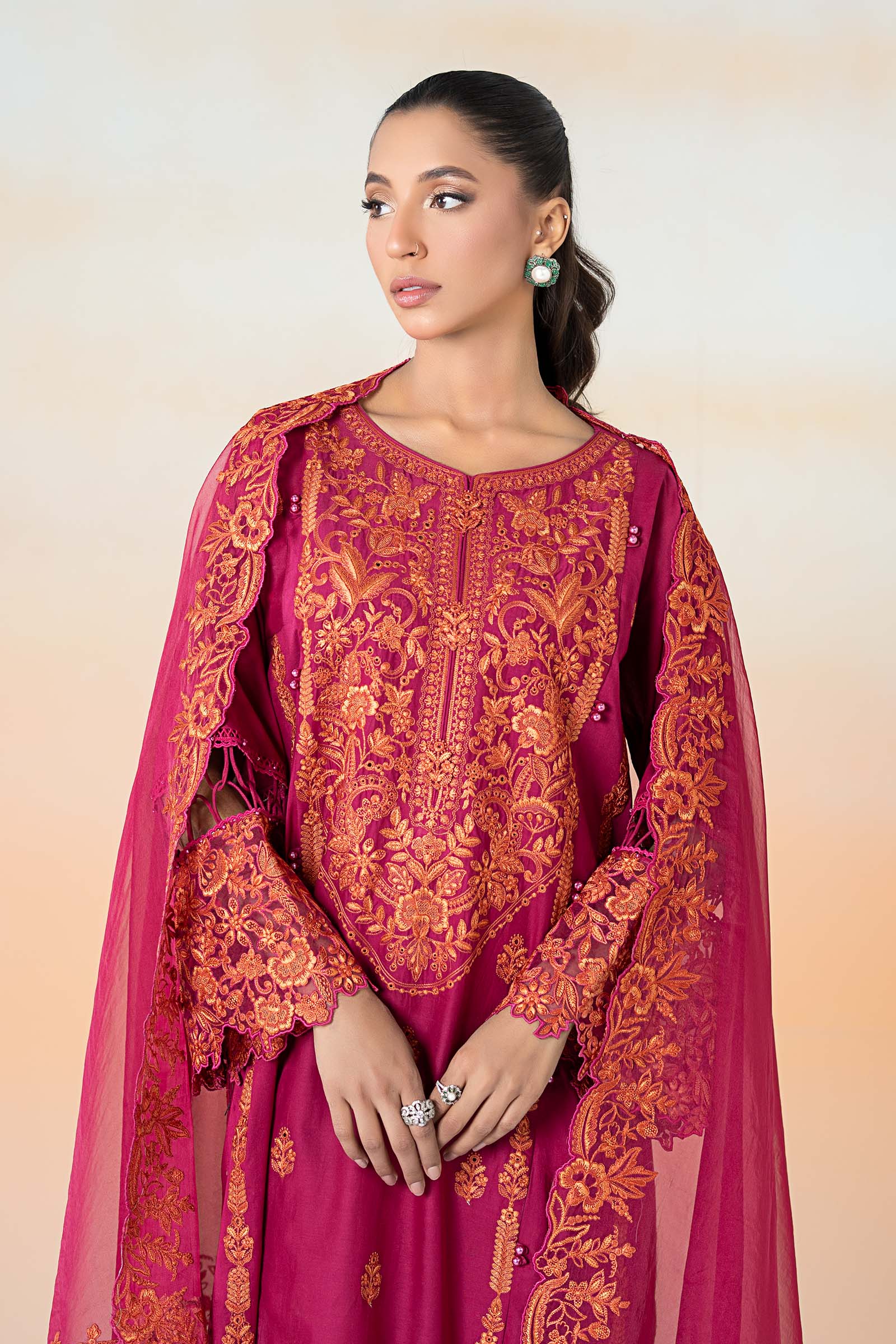 3 Piece Embroidered Lawn Suit - Image 6