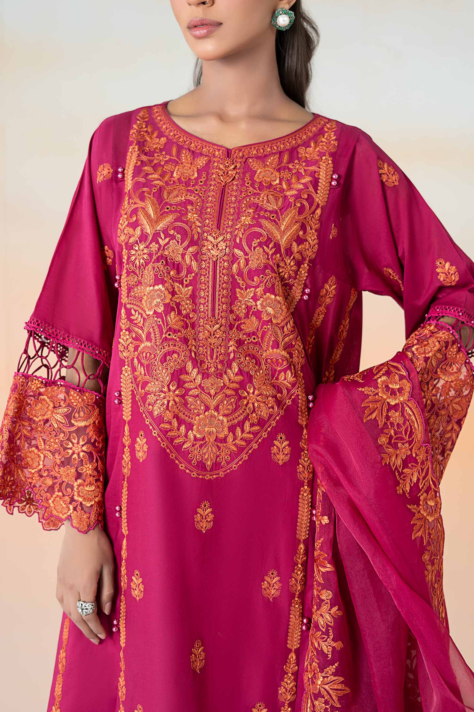 3 Piece Embroidered Lawn Suit - Image 8