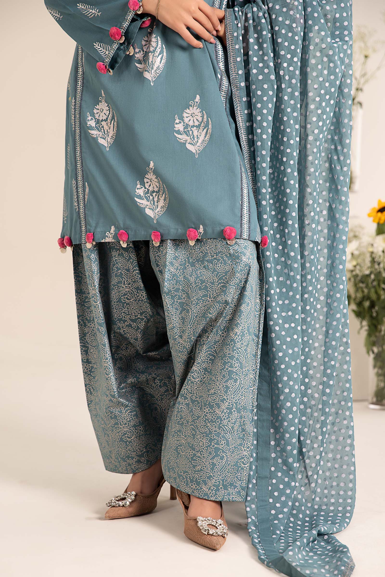 3 Piece Printed Lawn Suit - Image 4