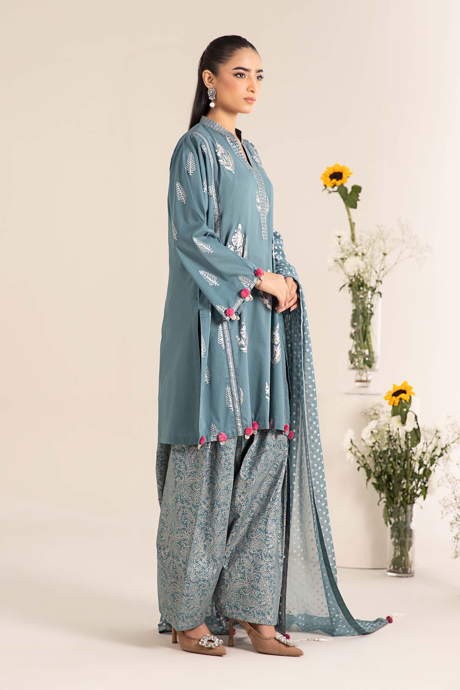 3 Piece Printed Lawn Suit - Image 5