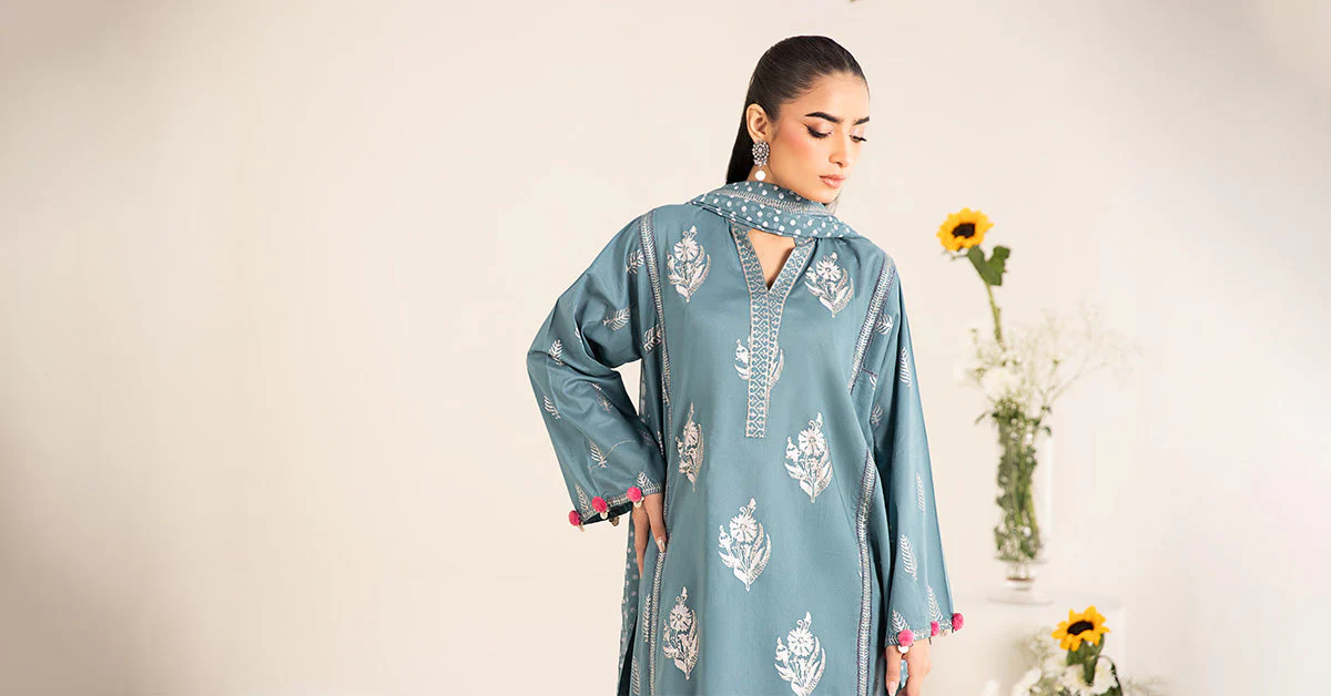 3 Piece Printed Lawn Suit - Image 7