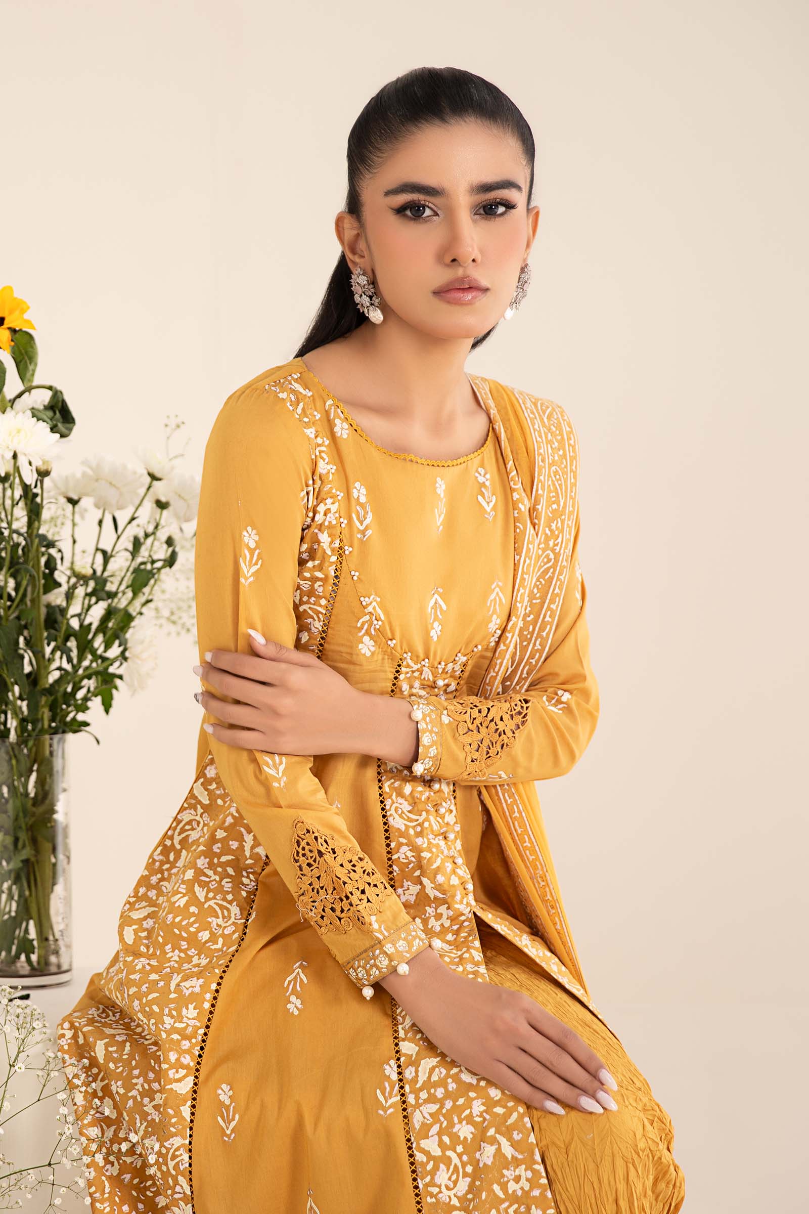 3 Piece Printed Lawn Suit - Image 4