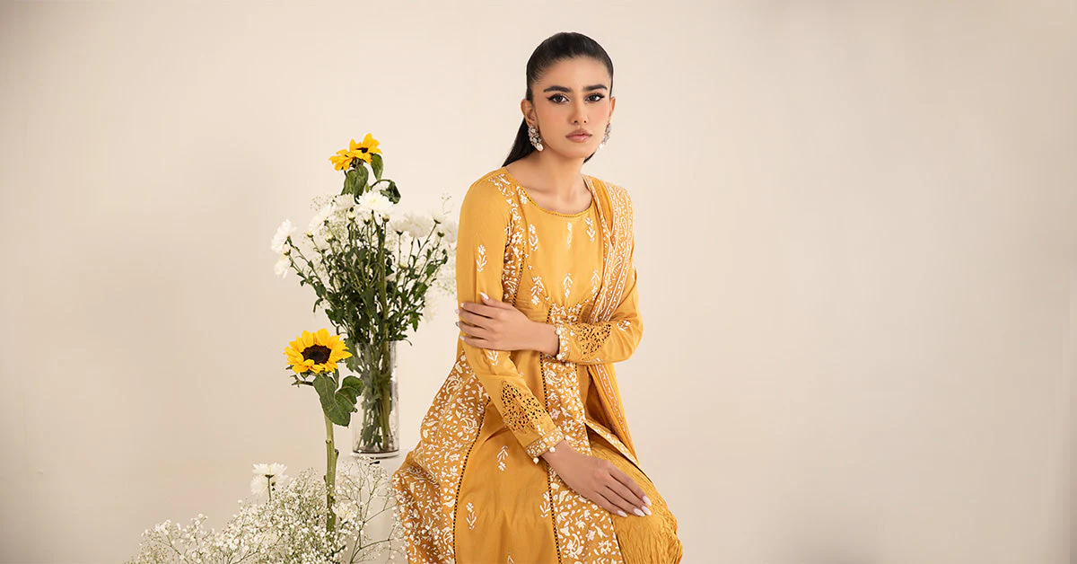 3 Piece Printed Lawn Suit - Image 9