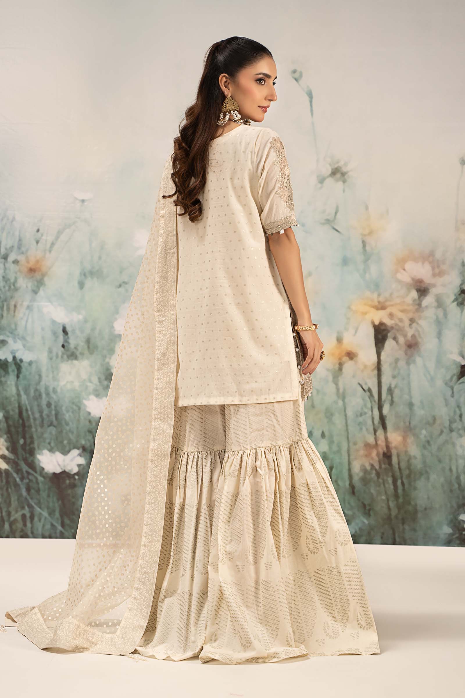 3 Piece Embroidered Cotton Lurex Suit - Image 8