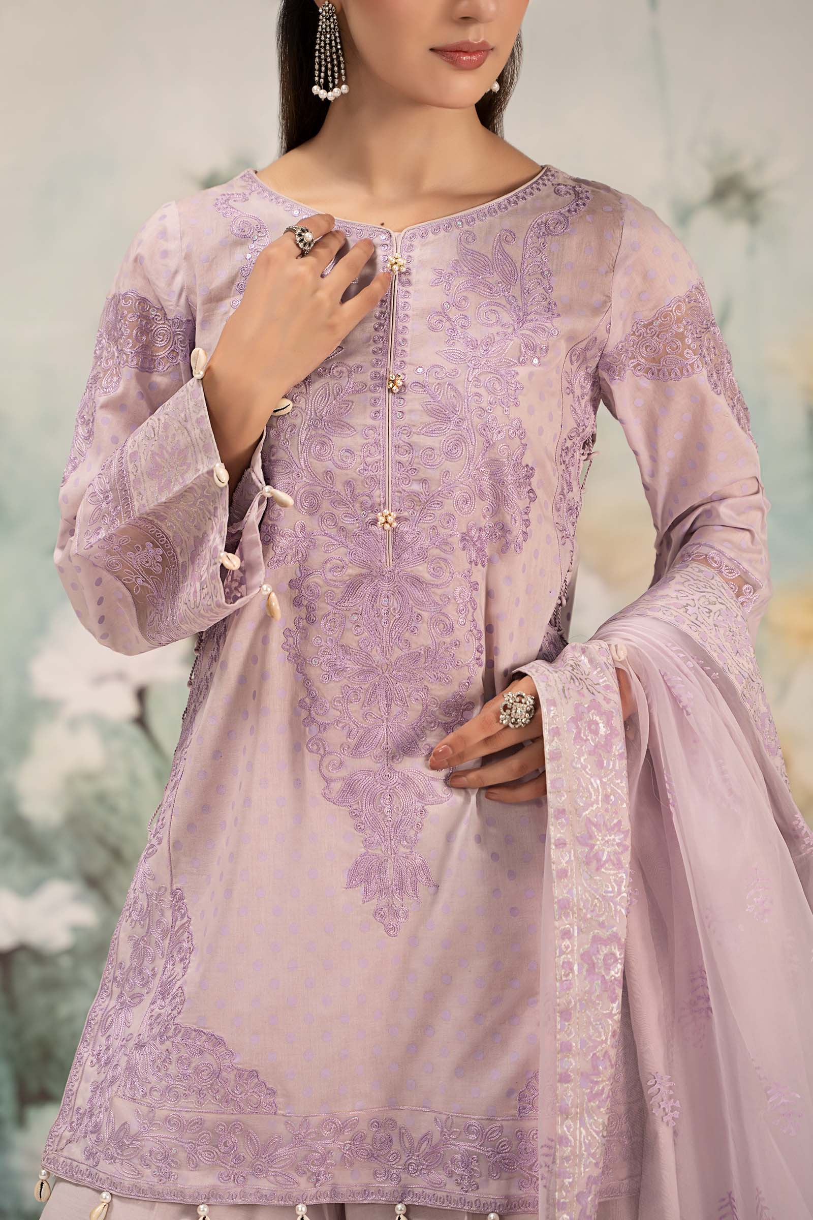 3 Piece Embroidered Lawn Suit - Image 10