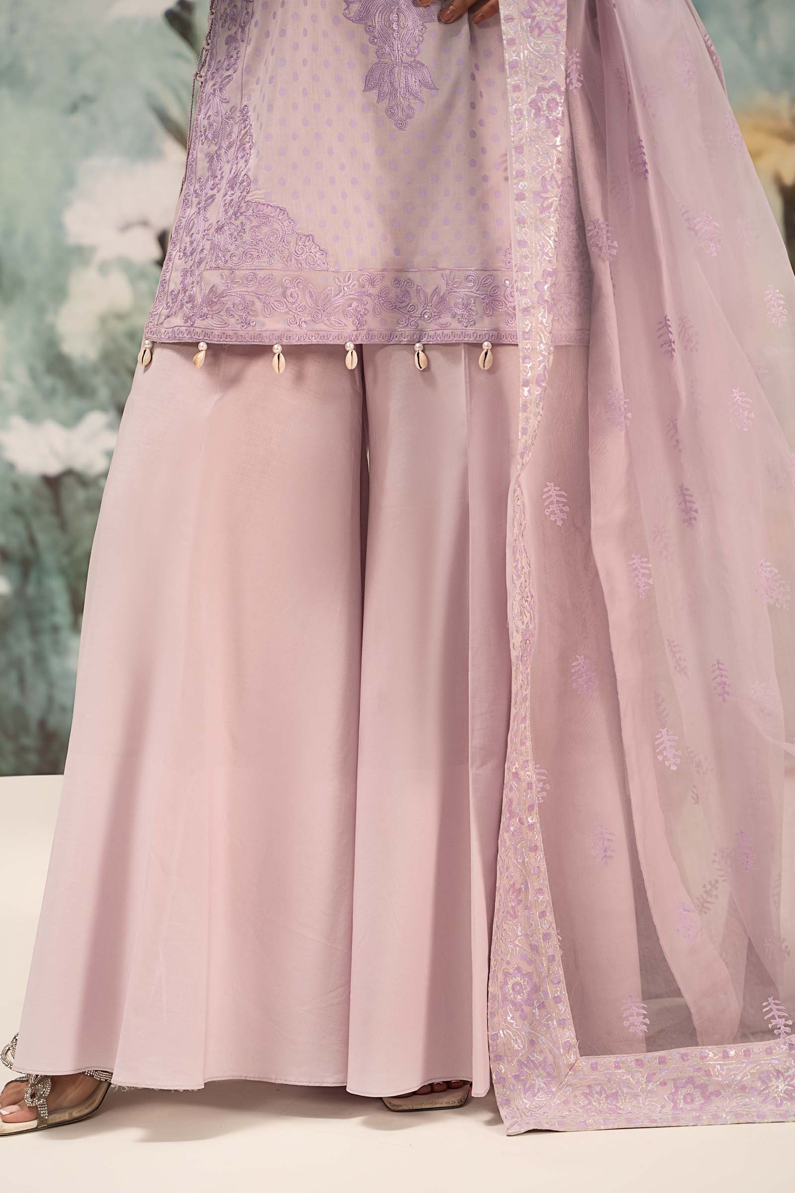 3 Piece Embroidered Lawn Suit - Image 11