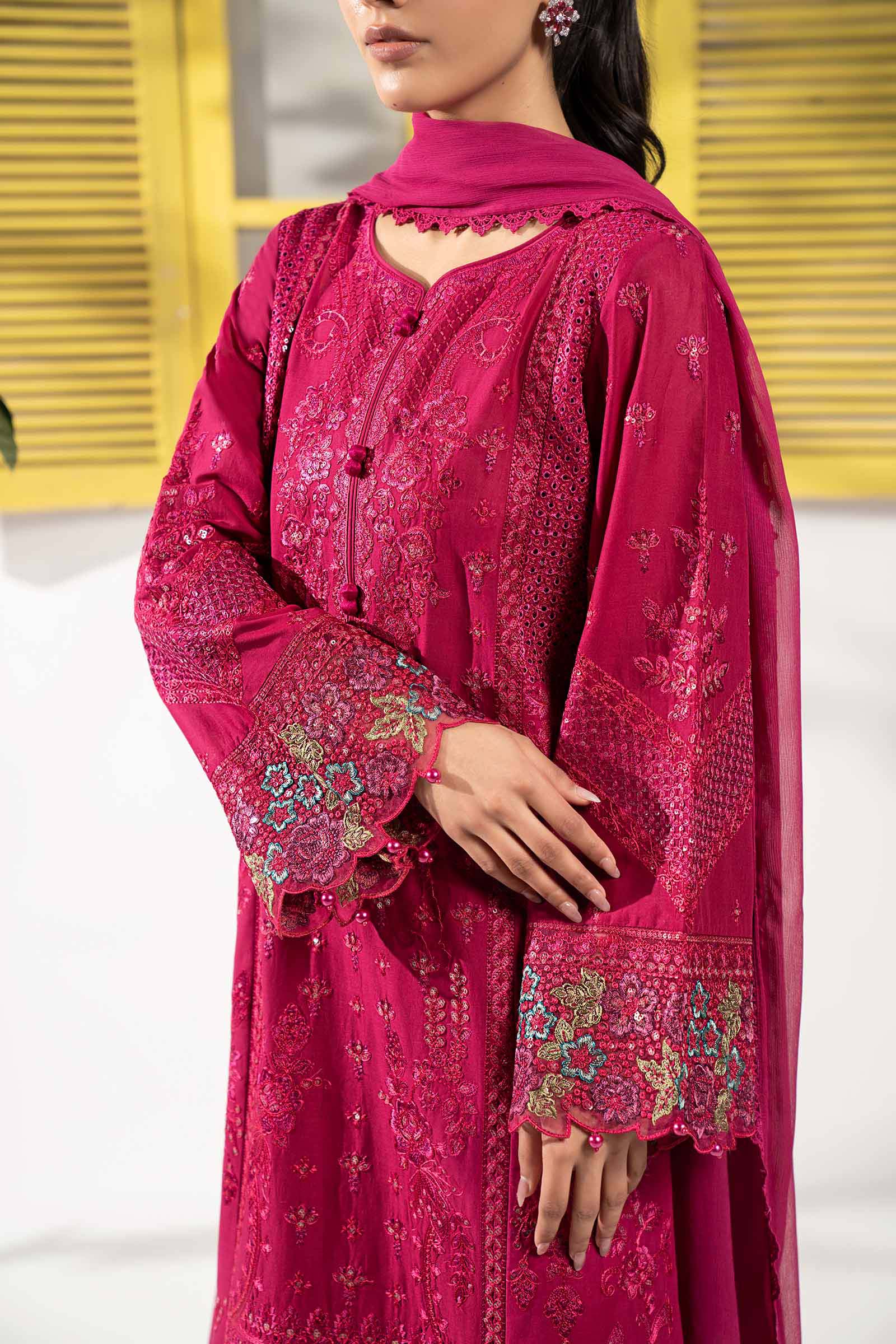 3 Piece Embroidered Lawn Suit - Image 3