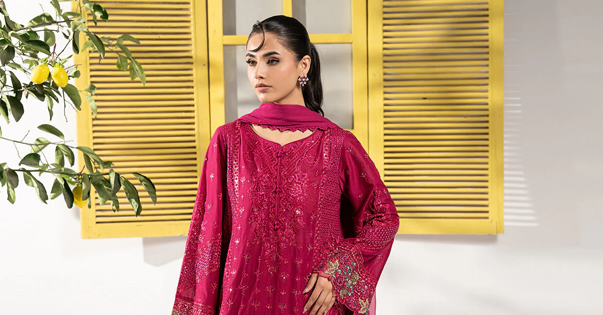 3 Piece Embroidered Lawn Suit - Image 7