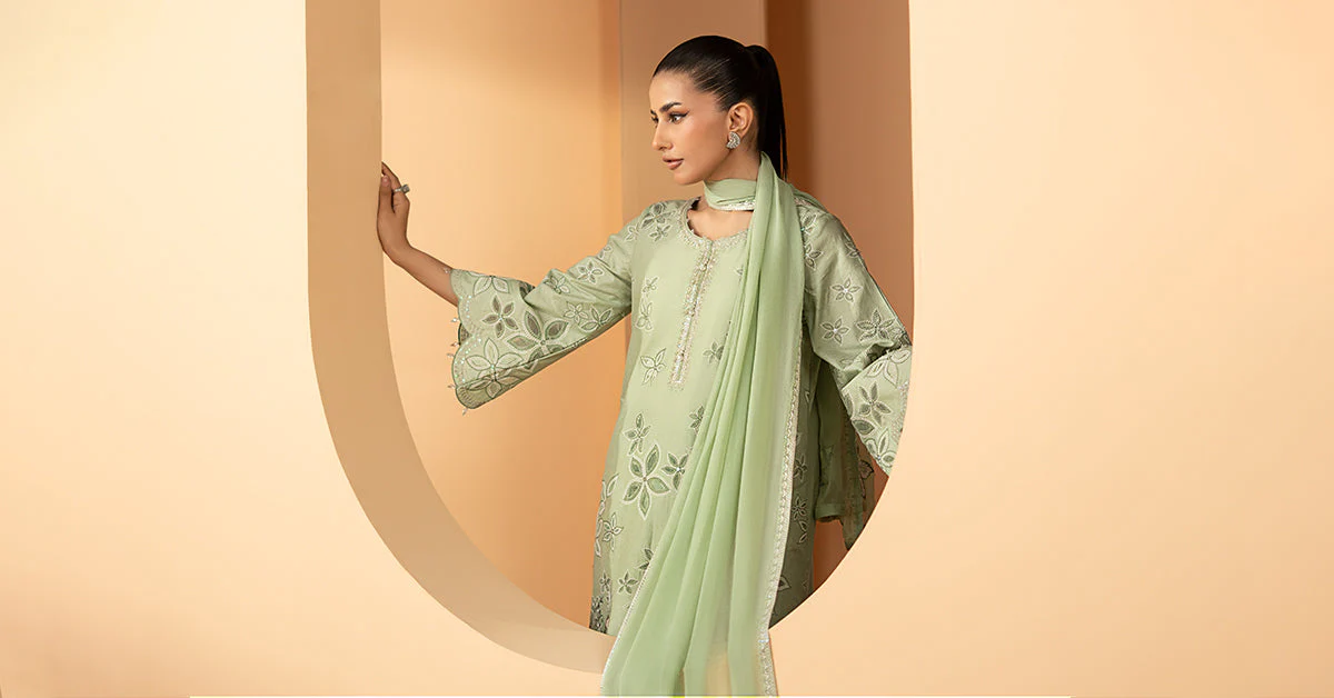 3 Piece Embroidered Dobby Lawn Suit - Image 9