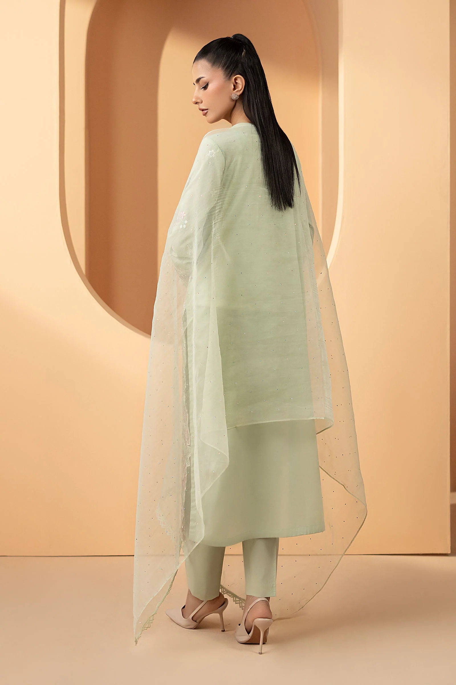 3 Piece Embroidered Lawn Suit - Image 9