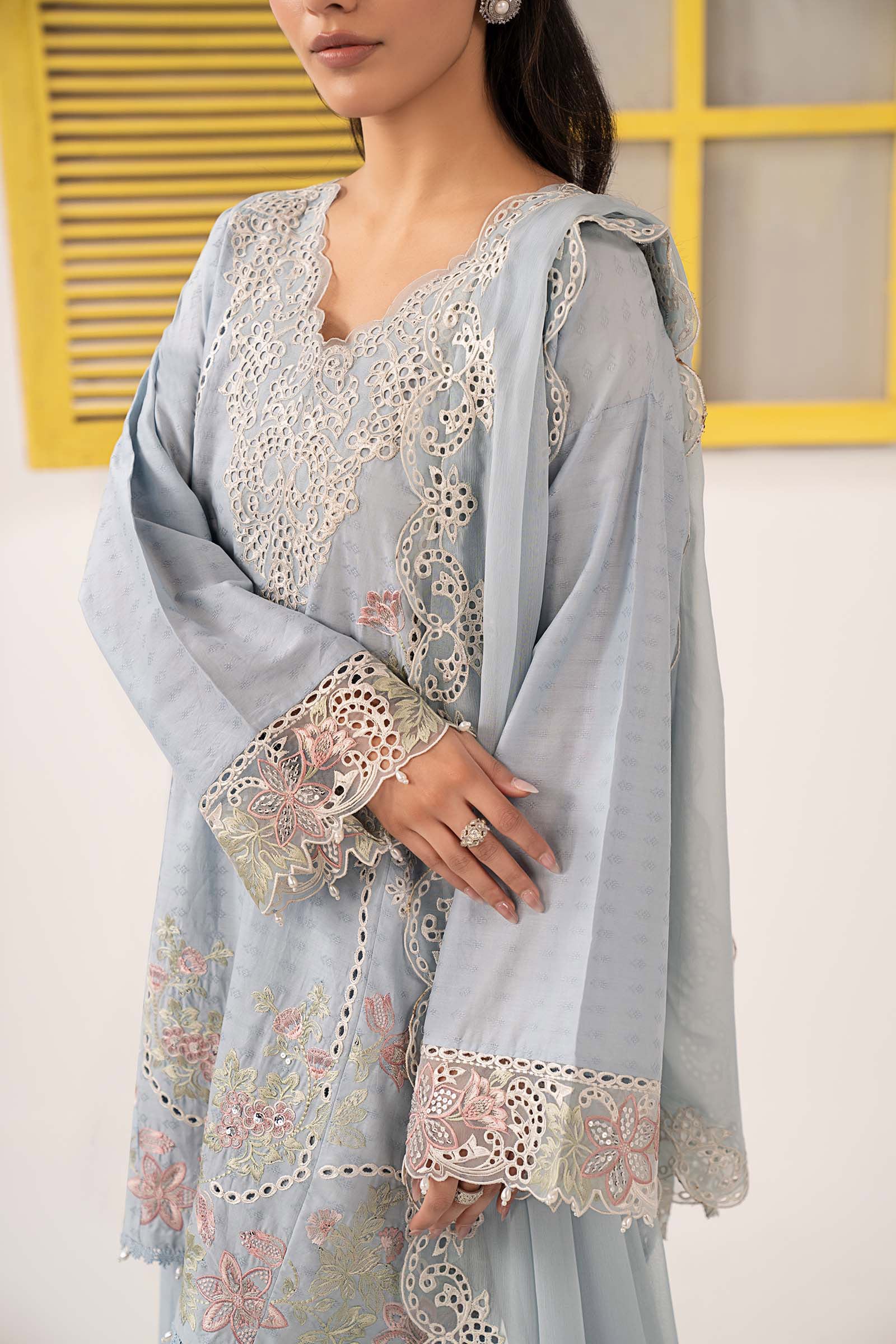 3 Piece Embroidered Dobby Lawn Suit - Image 4
