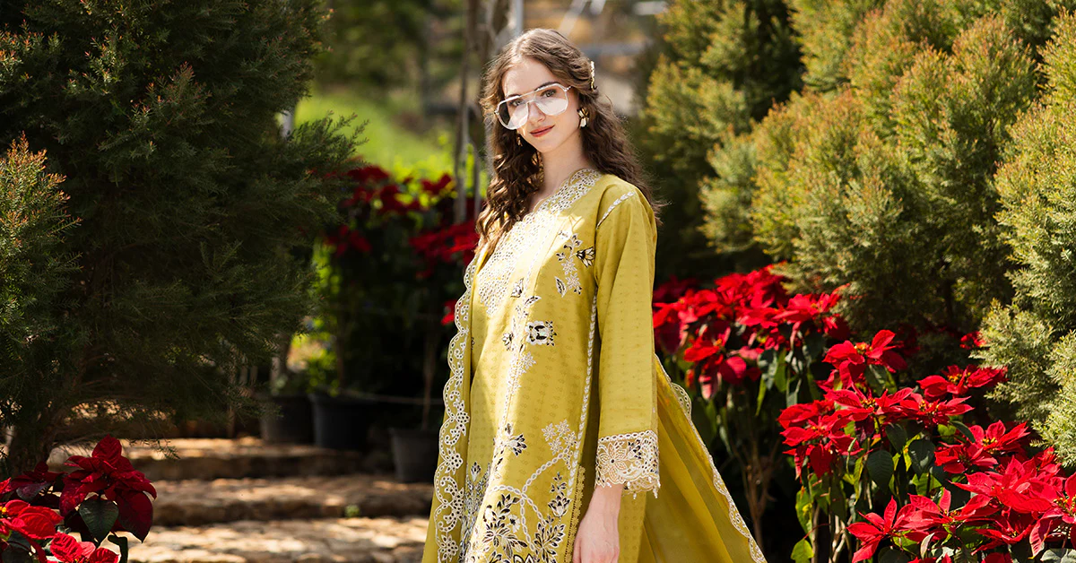 3 Piece Embroidered Dobby Lawn Suit - Image 7