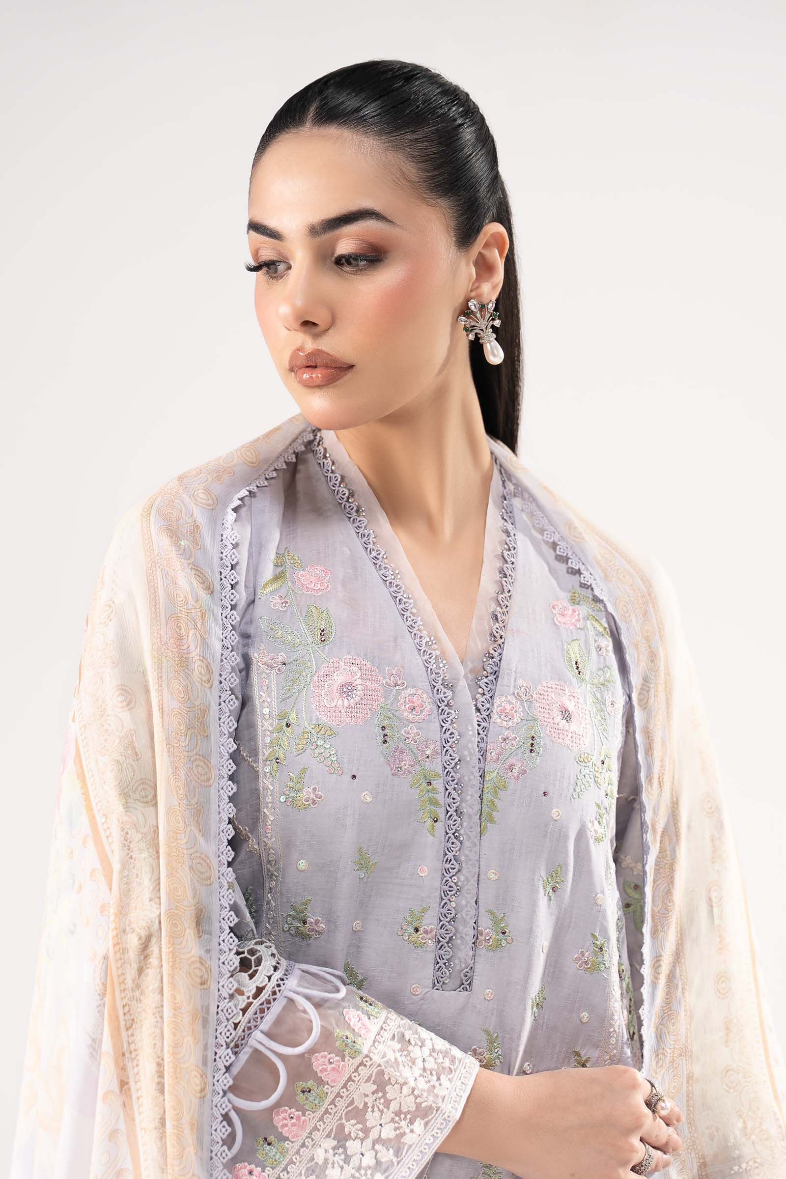 3 Piece Embroidered Dobby Lawn Suit - Image 10