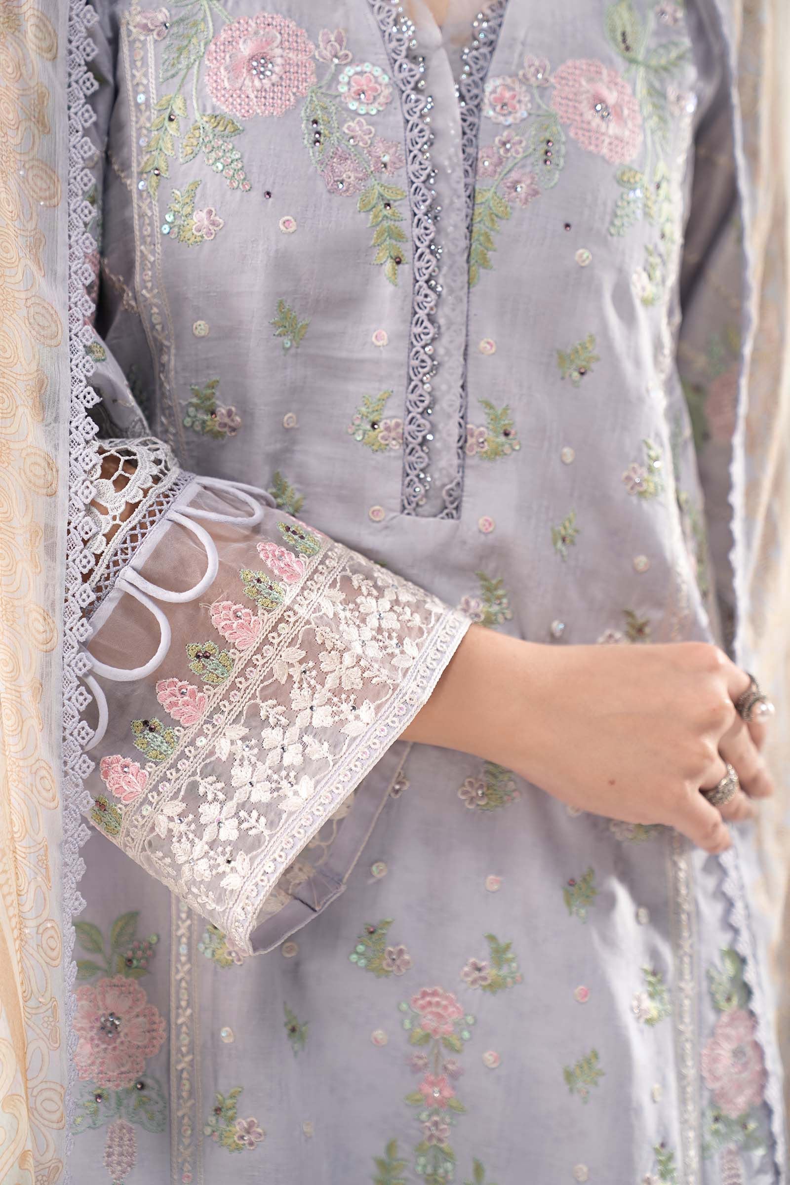 3 Piece Embroidered Dobby Lawn Suit - Image 12
