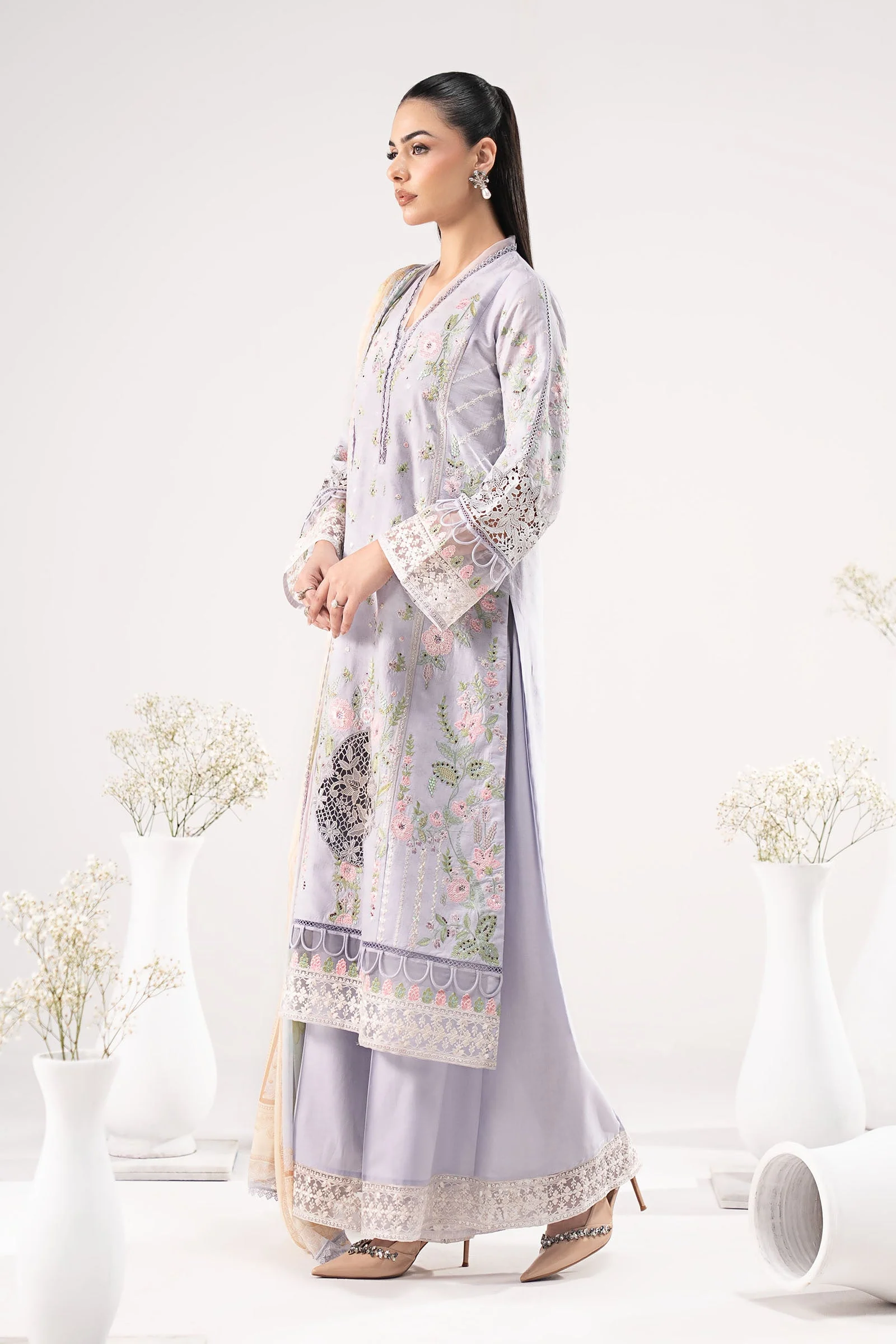 3 Piece Embroidered Dobby Lawn Suit - Image 15