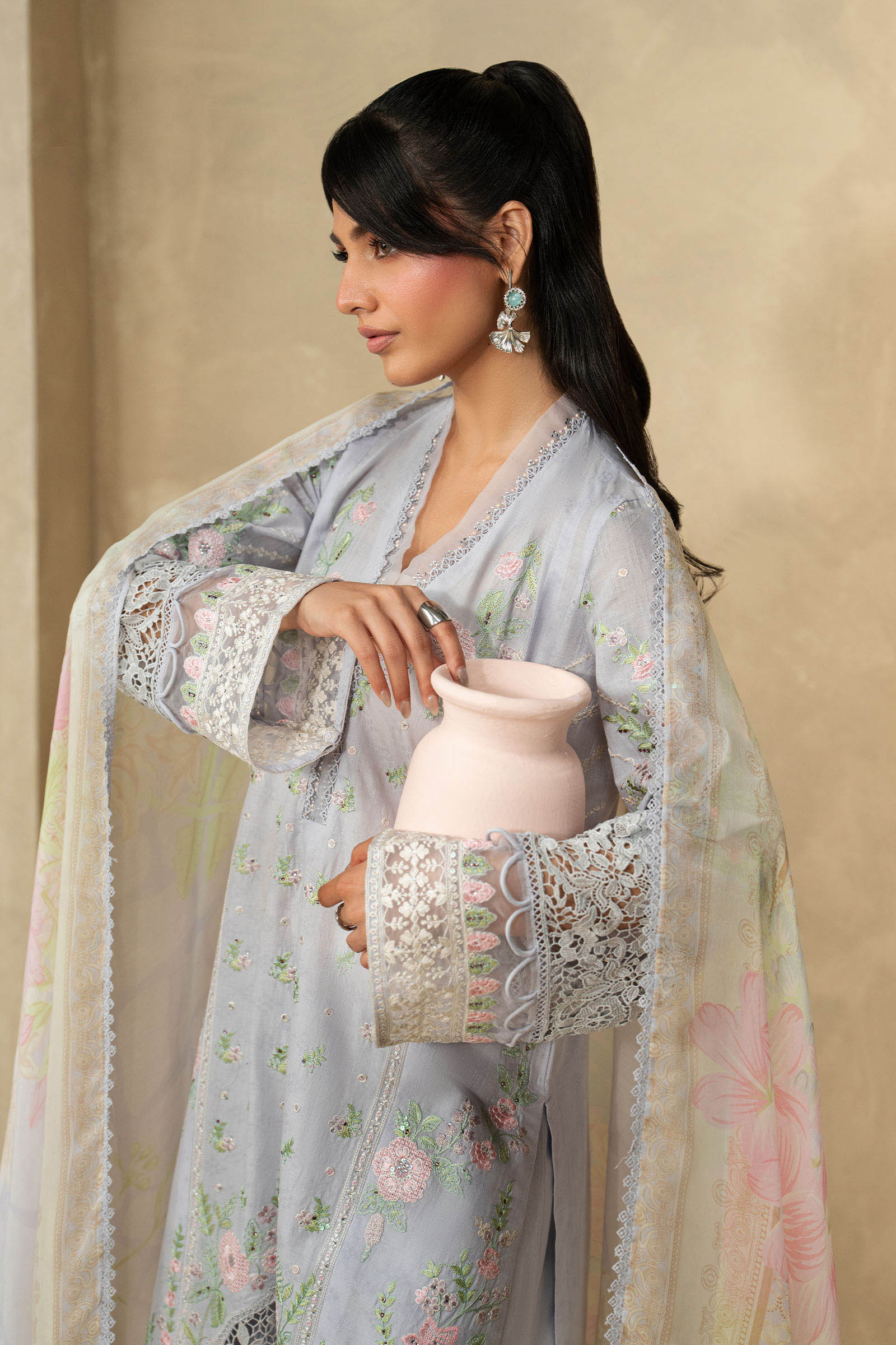 3 Piece Embroidered Dobby Lawn Suit - Image 3