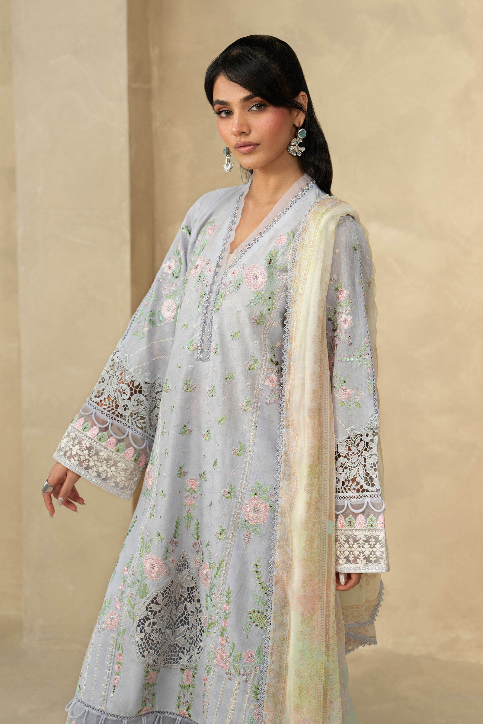 3 Piece Embroidered Dobby Lawn Suit - Image 4