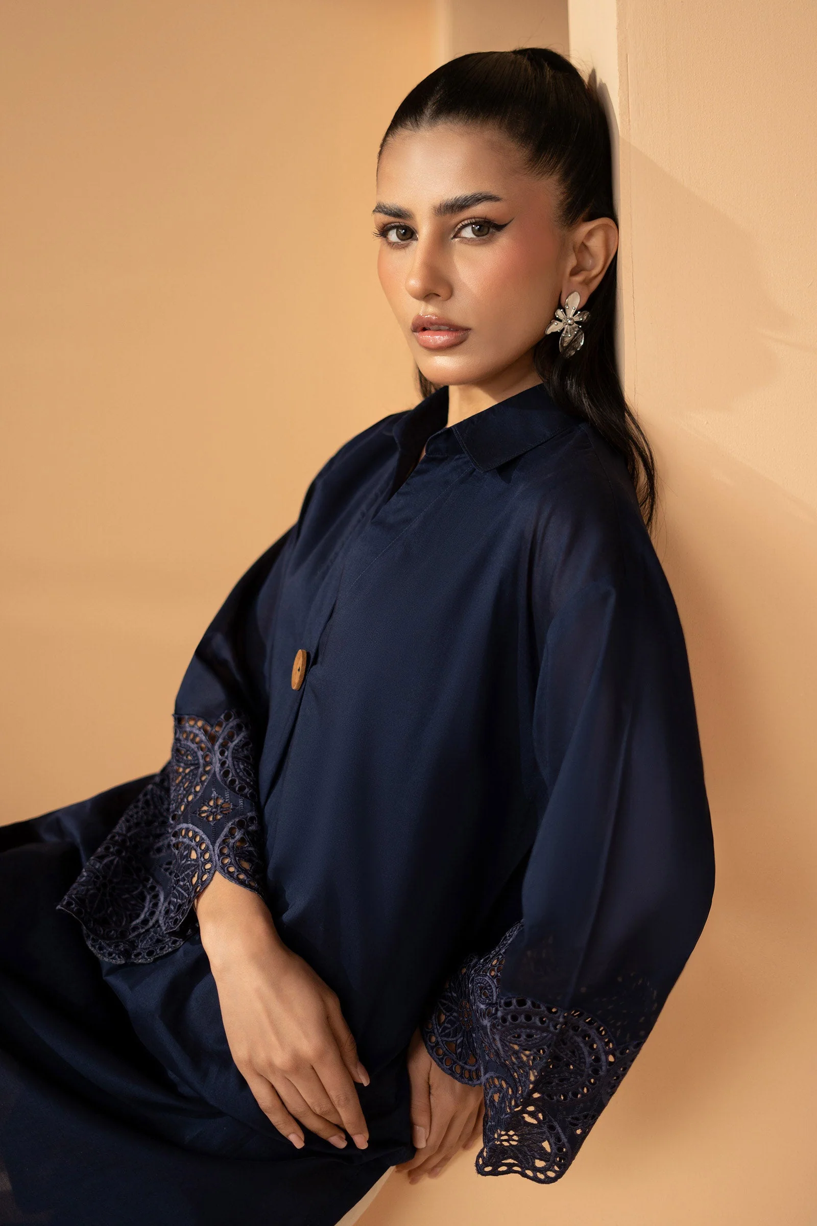 2 Piece Embroidered Lawn Suit - Image 3