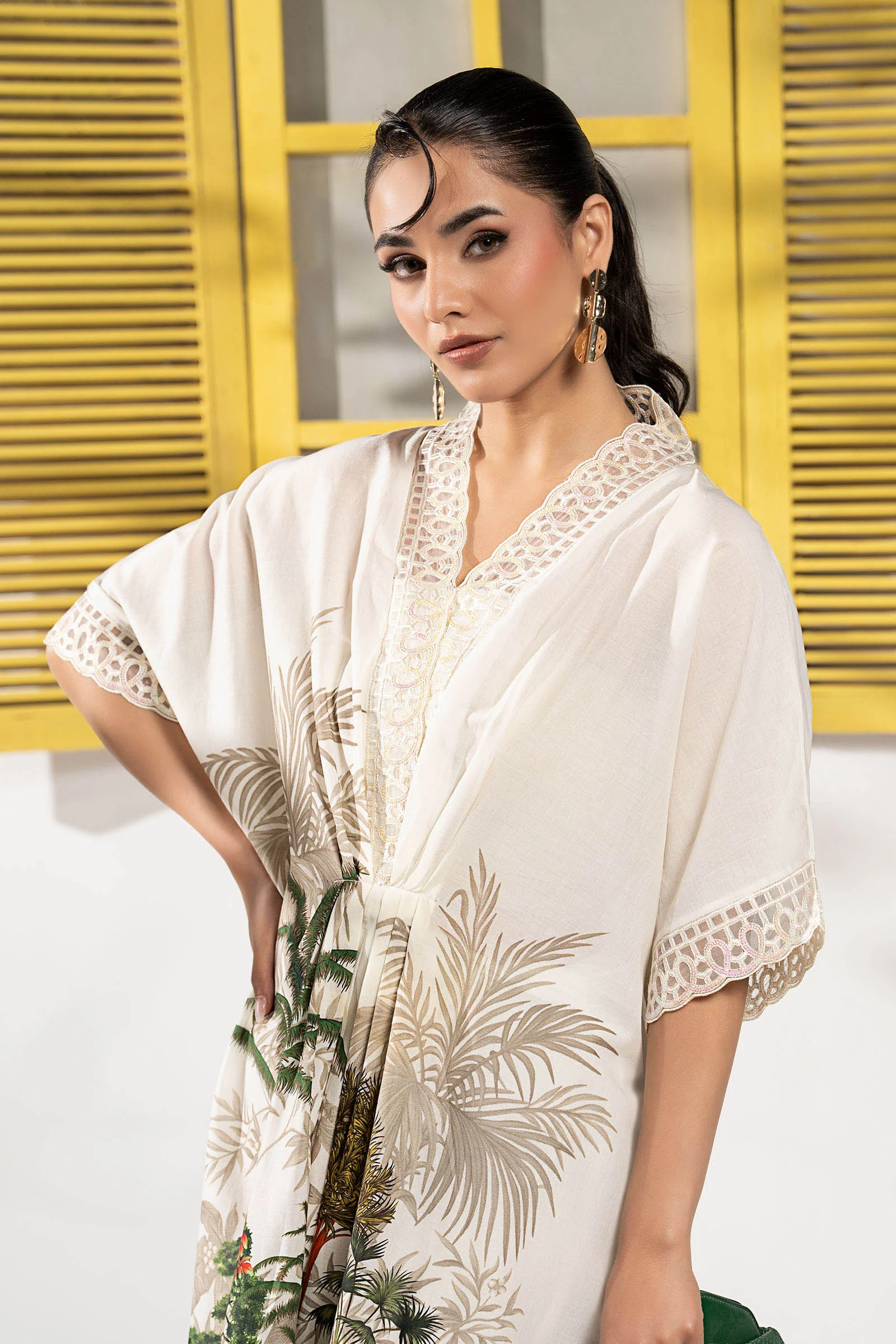 2 Piece Embroidered Lawn Suit - Image 3