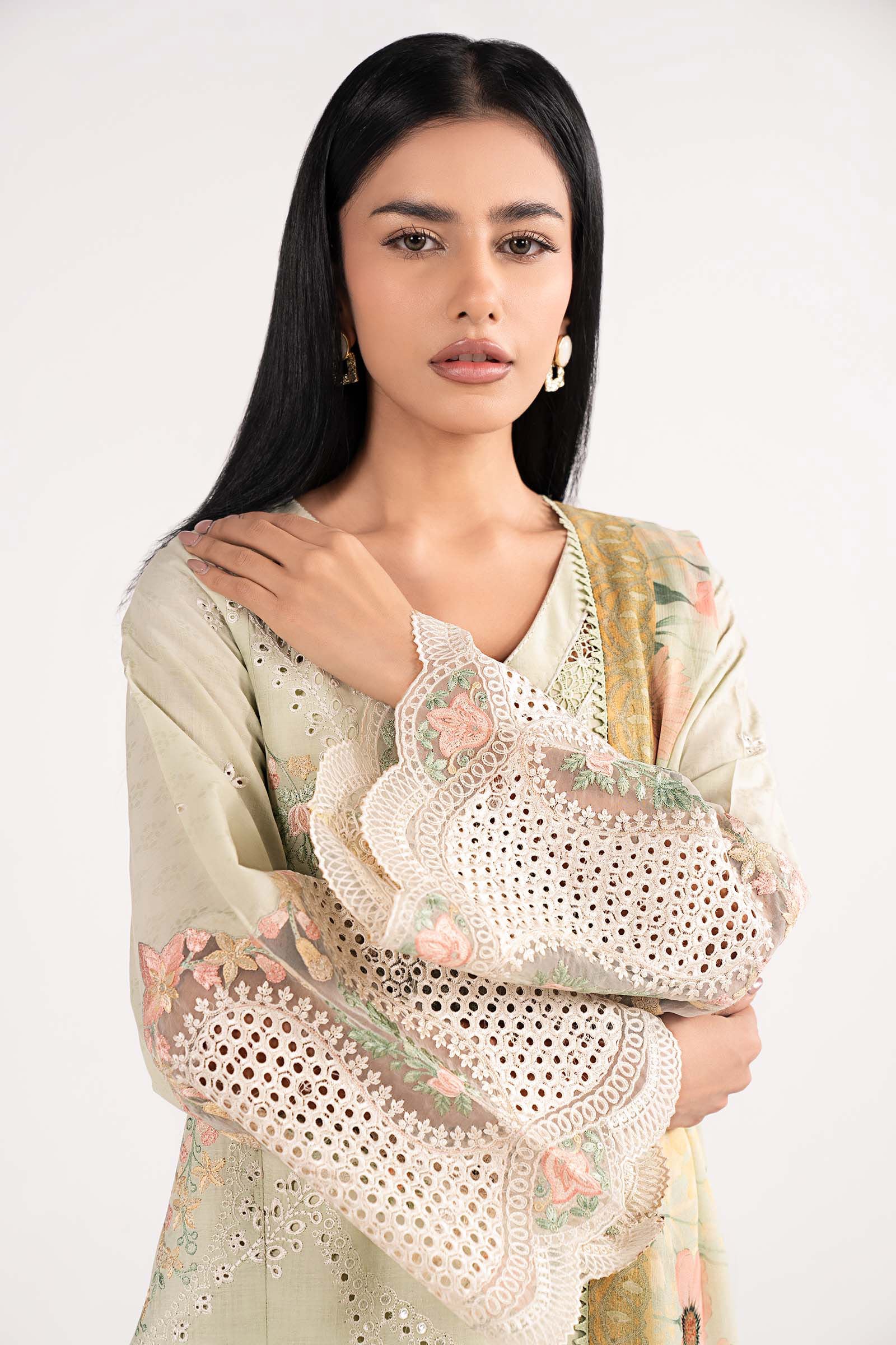 3 Piece Embroidered Dobby Lawn Suit - Image 3