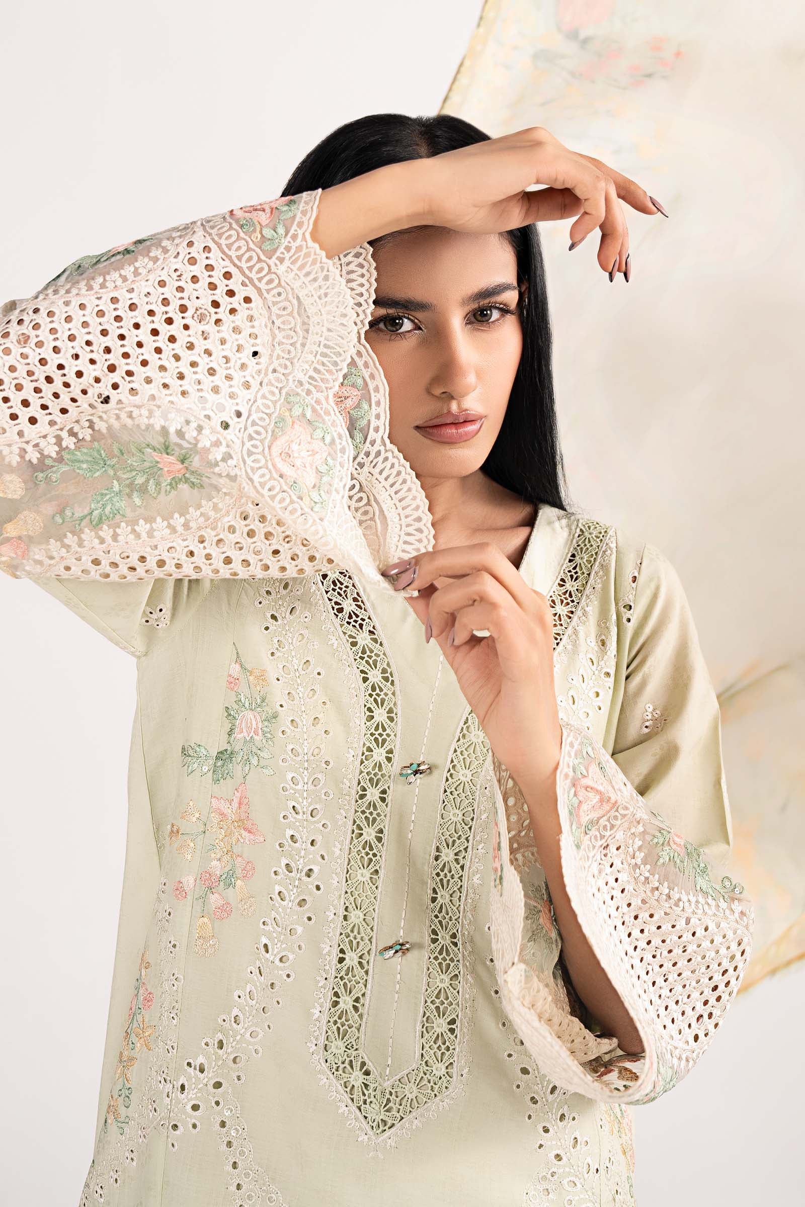 3 Piece Embroidered Dobby Lawn Suit - Image 4