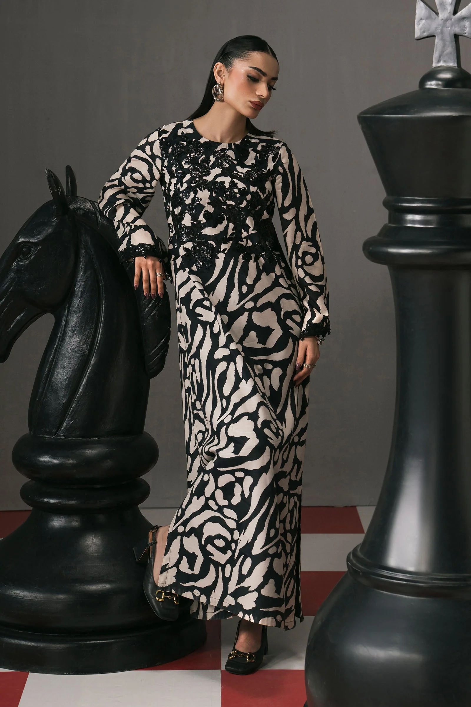 2 Piece Embroidered Raw Silk Suit - Image 6