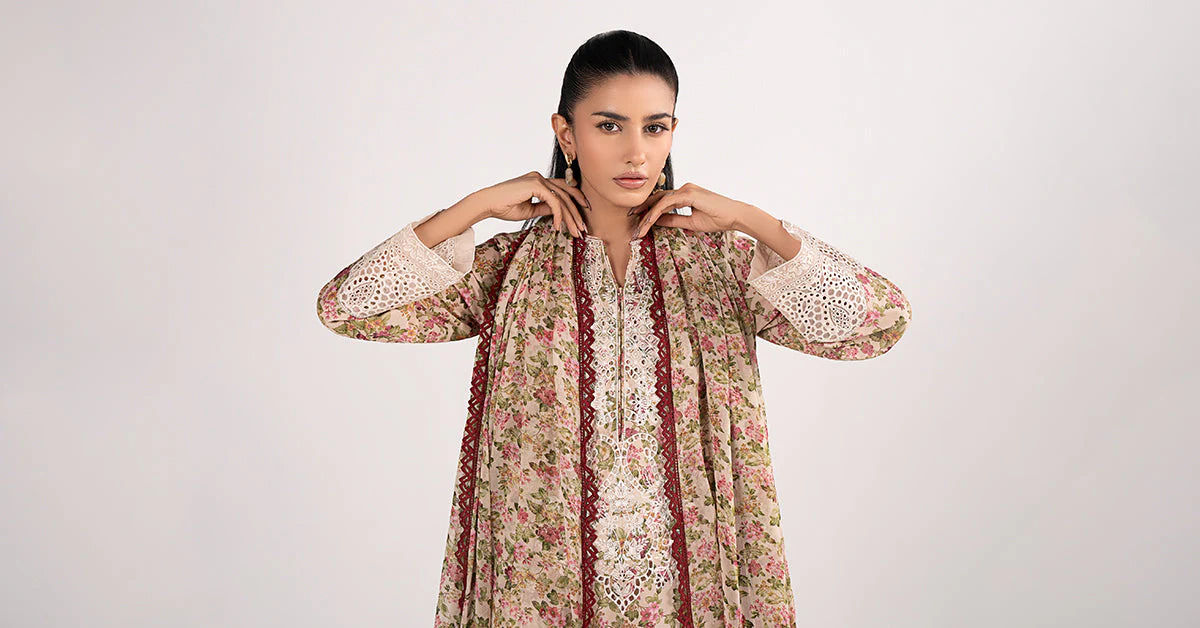 3 Piece Embroidered Lawn Suit - Image 11