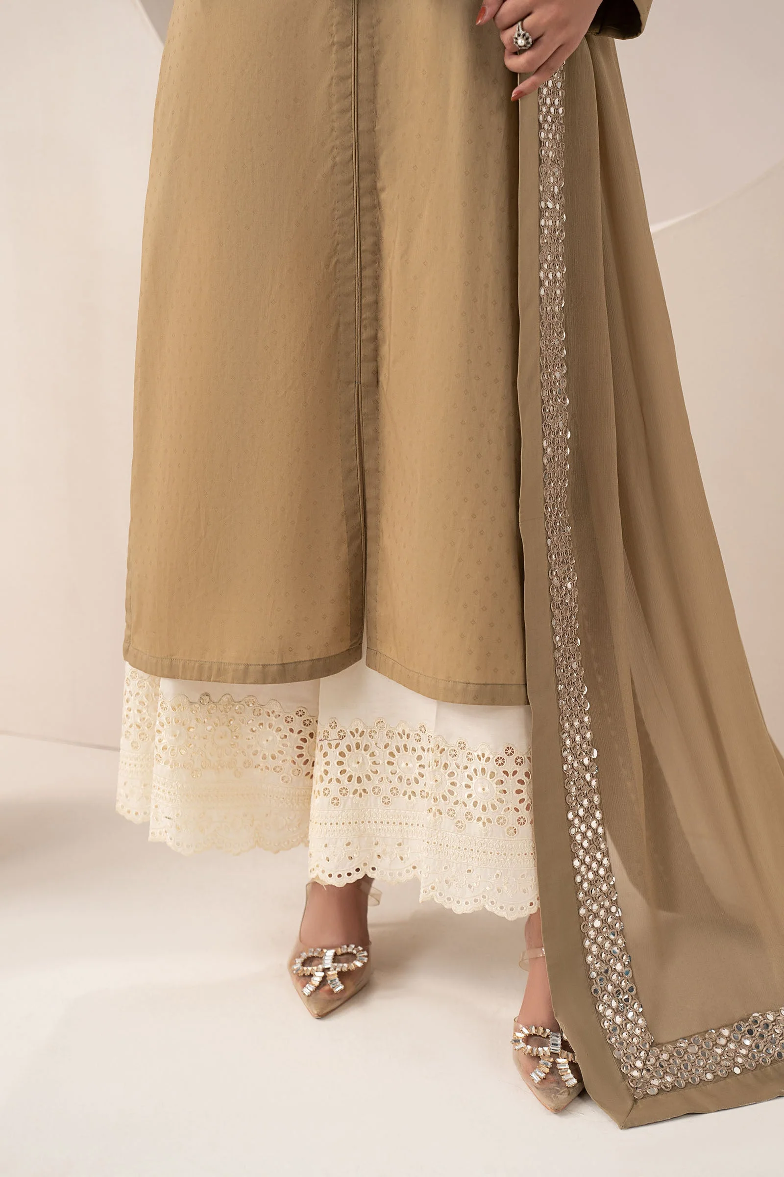 3 Piece Embroidered Dobby Lawn Suit - Image 5