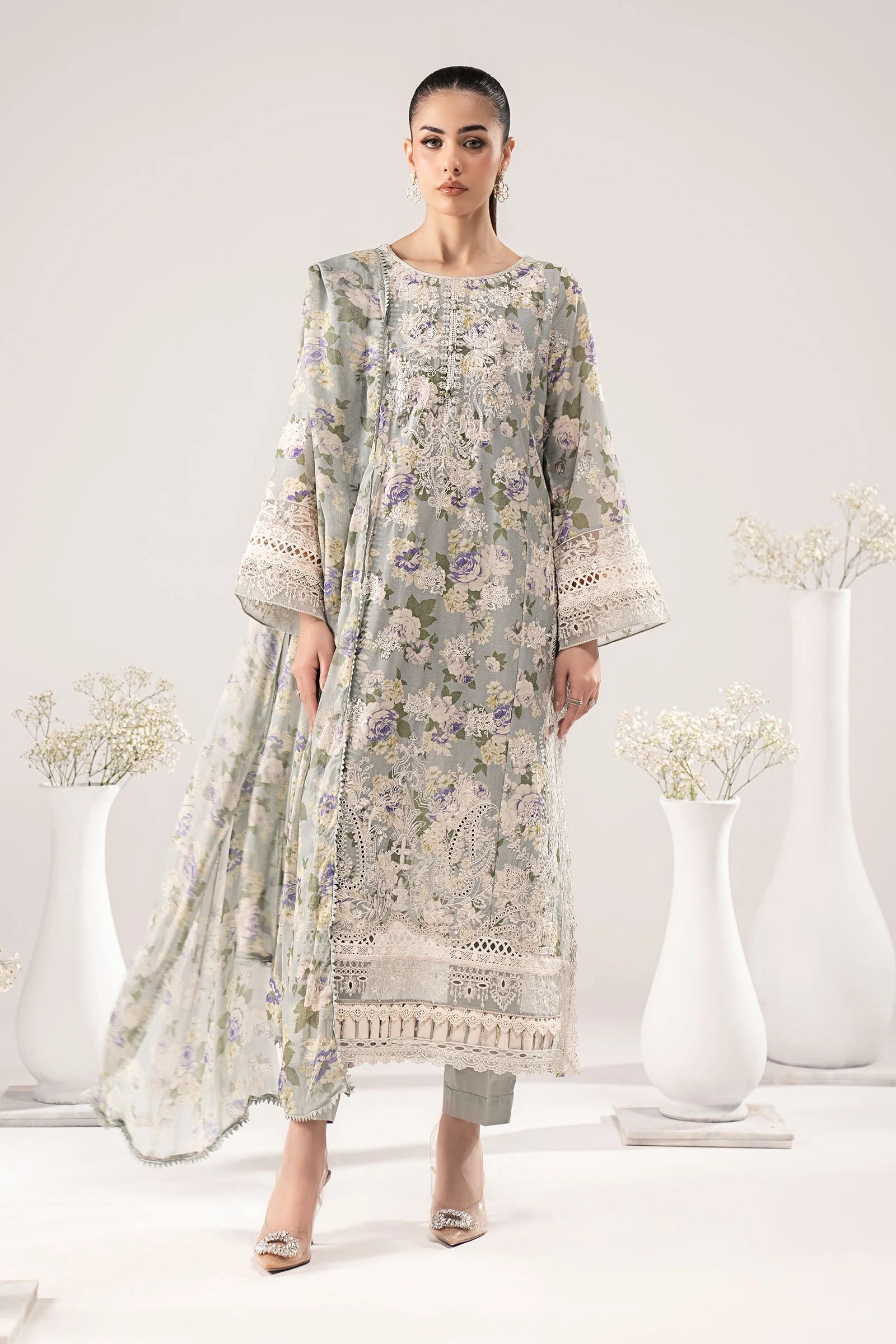 3 Piece Embroidered Dobby Lawn Suit - Image 2