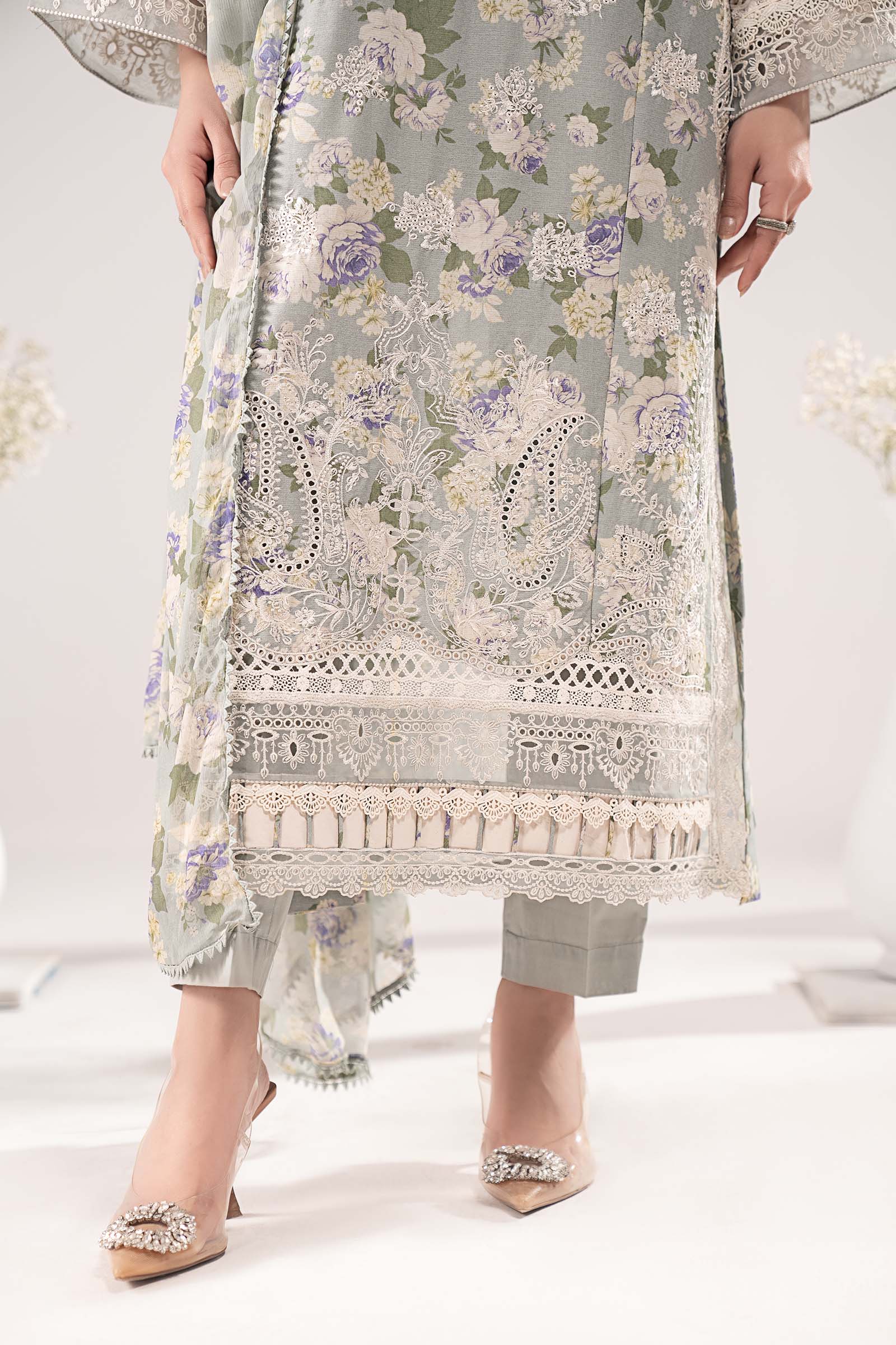 3 Piece Embroidered Dobby Lawn Suit - Image 5