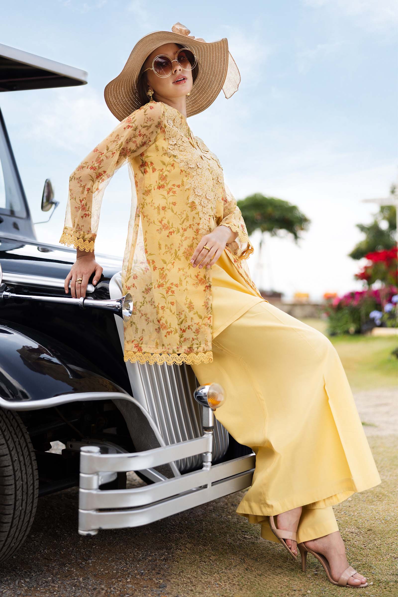 3 Piece Embroidered Cotton Net Suit - Image 6