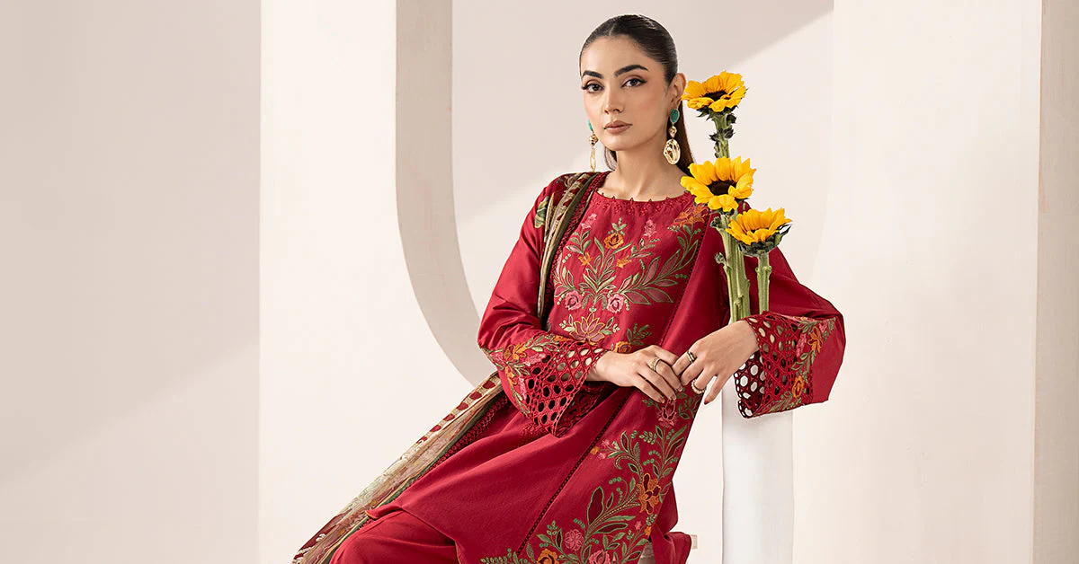 3 Piece Embroidered Lawn Suit - Image 9