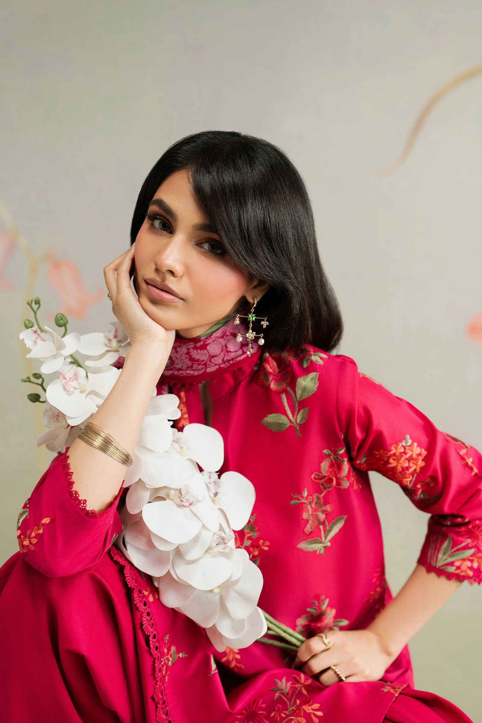3 Piece Embroidered Lawn Suit - Image 2