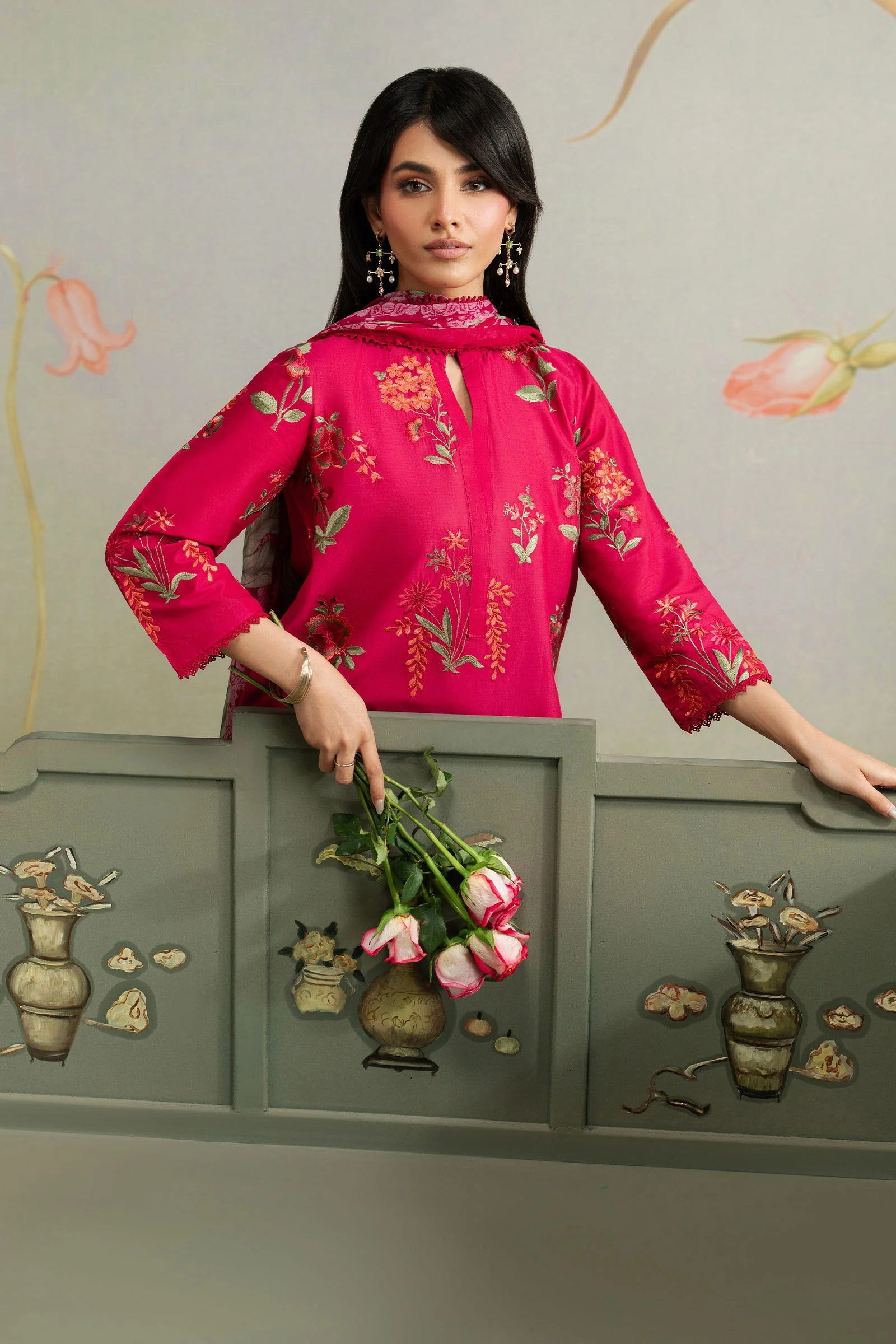 3 Piece Embroidered Lawn Suit - Image 3