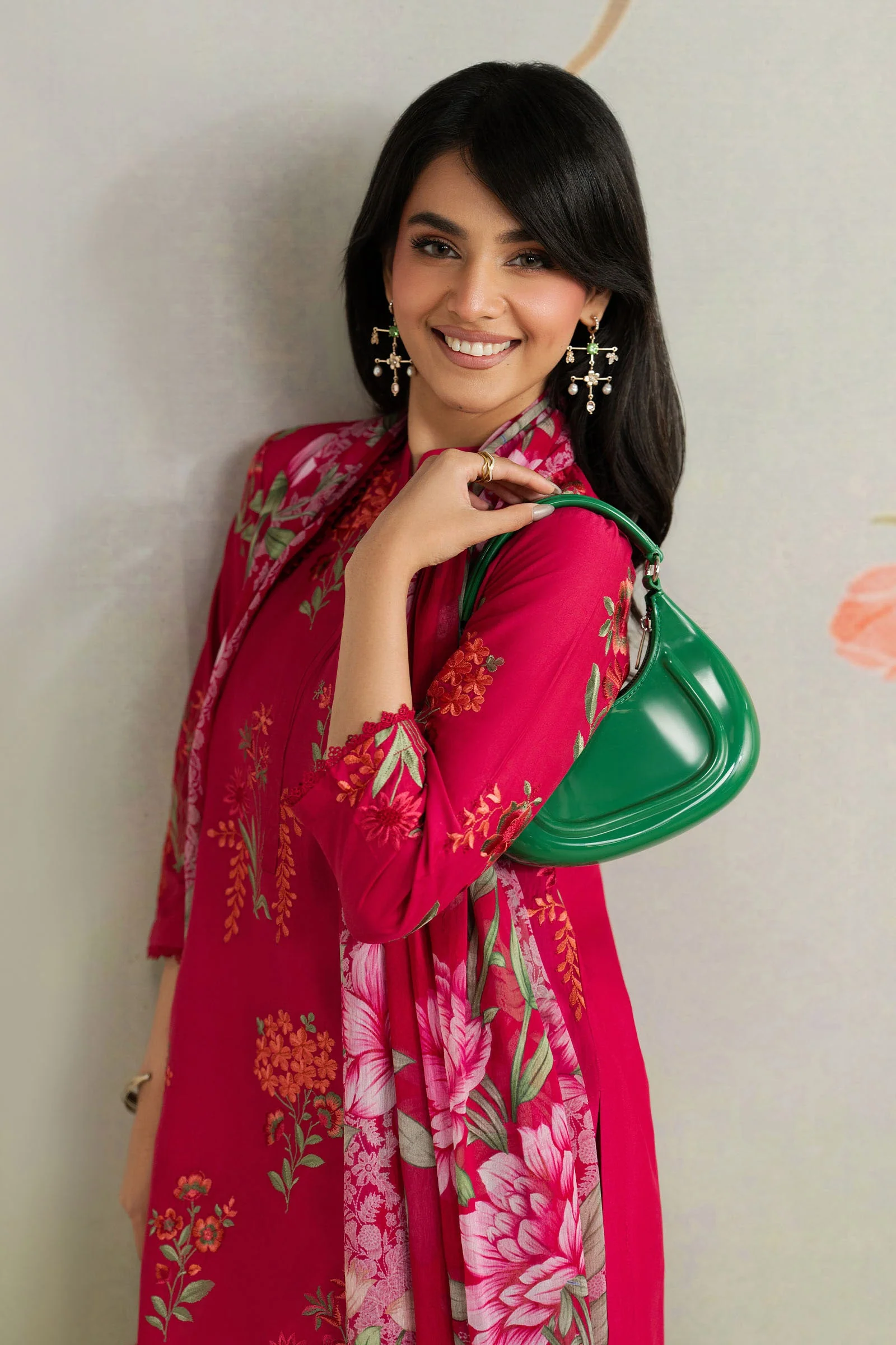 3 Piece Embroidered Lawn Suit - Image 4