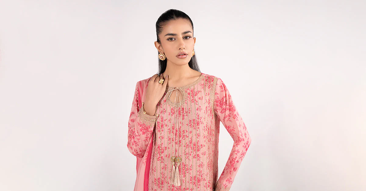 3 Piece Embroidered Lawn Suit - Image 15