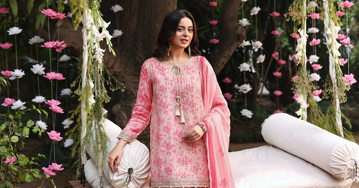 3 Piece Embroidered Lawn Suit - Image 16