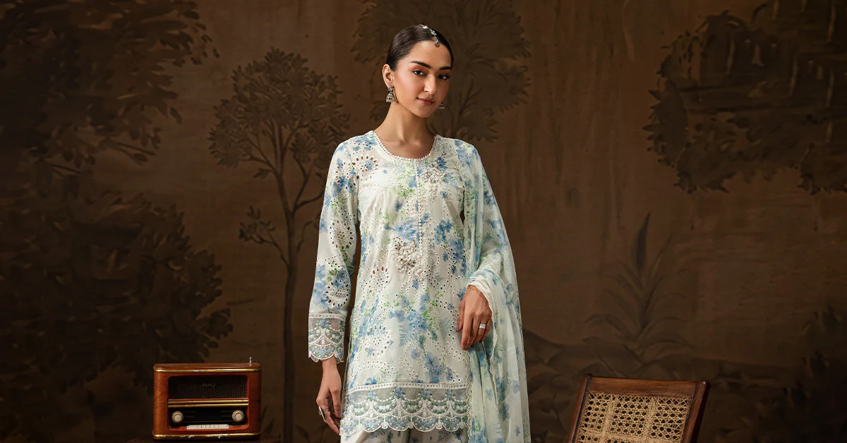 3 Piece Embroidered Lawn Suit - Image 11