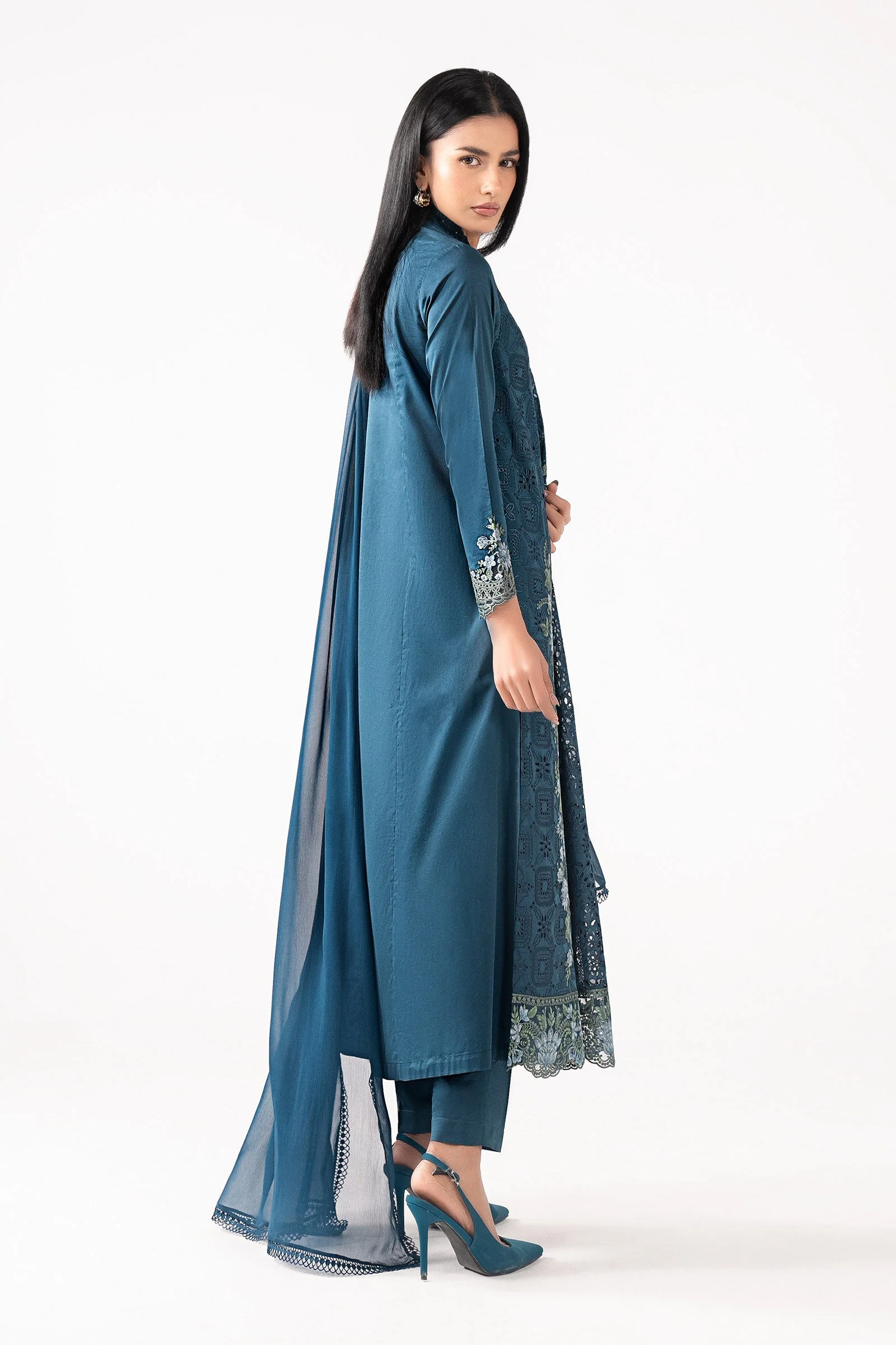3 Piece Embroidered Lawn Suit - Image 7