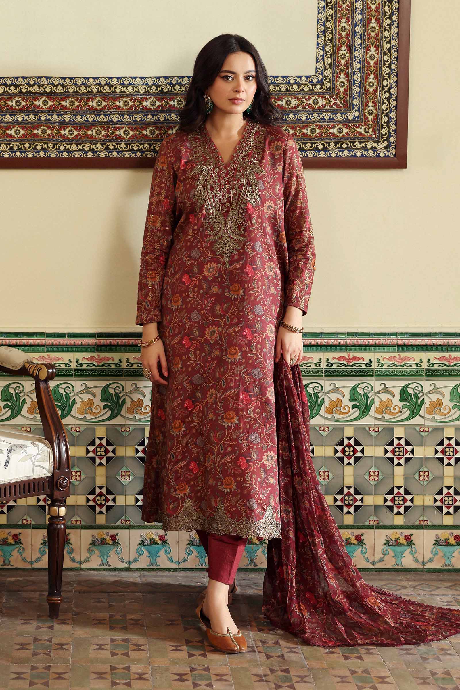 3 Piece Embroidered Dobby Lawn Suit - Image 3