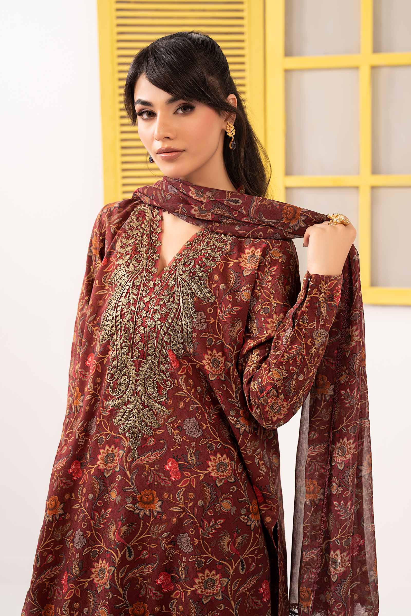 3 Piece Embroidered Dobby Lawn Suit - Image 7