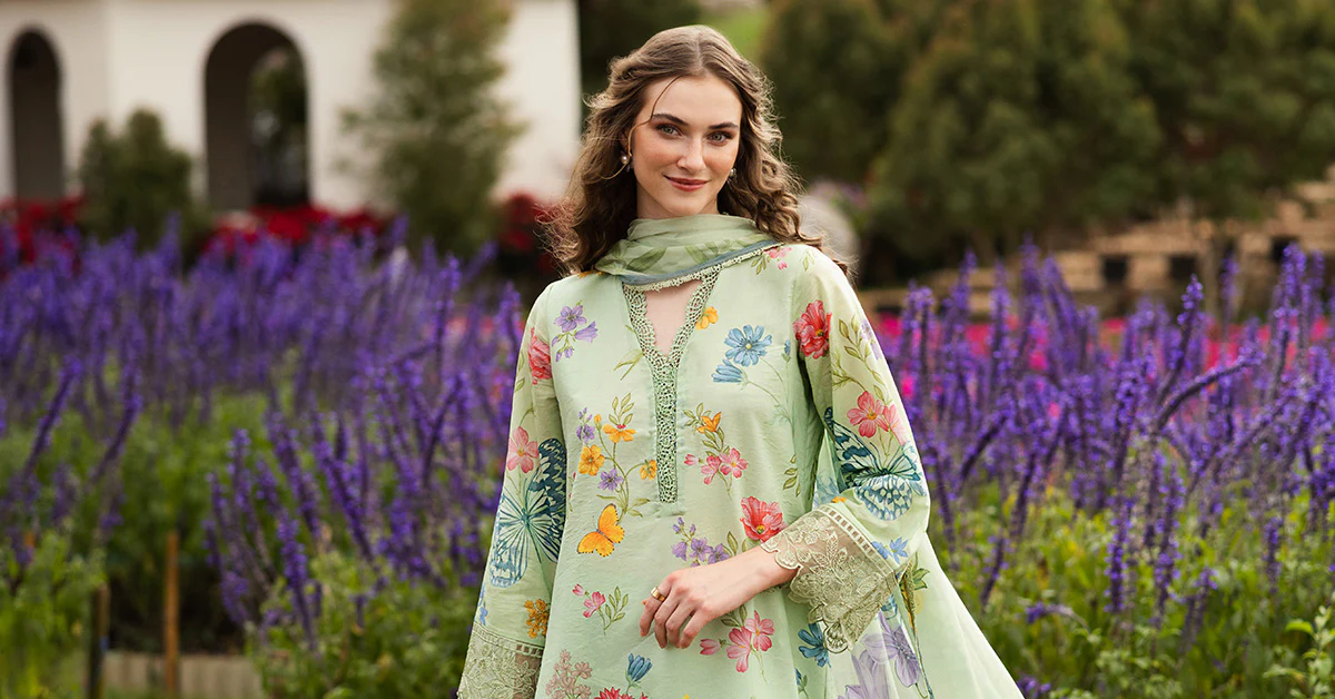 3 Piece Embroidered Lawn Suit - Image 8