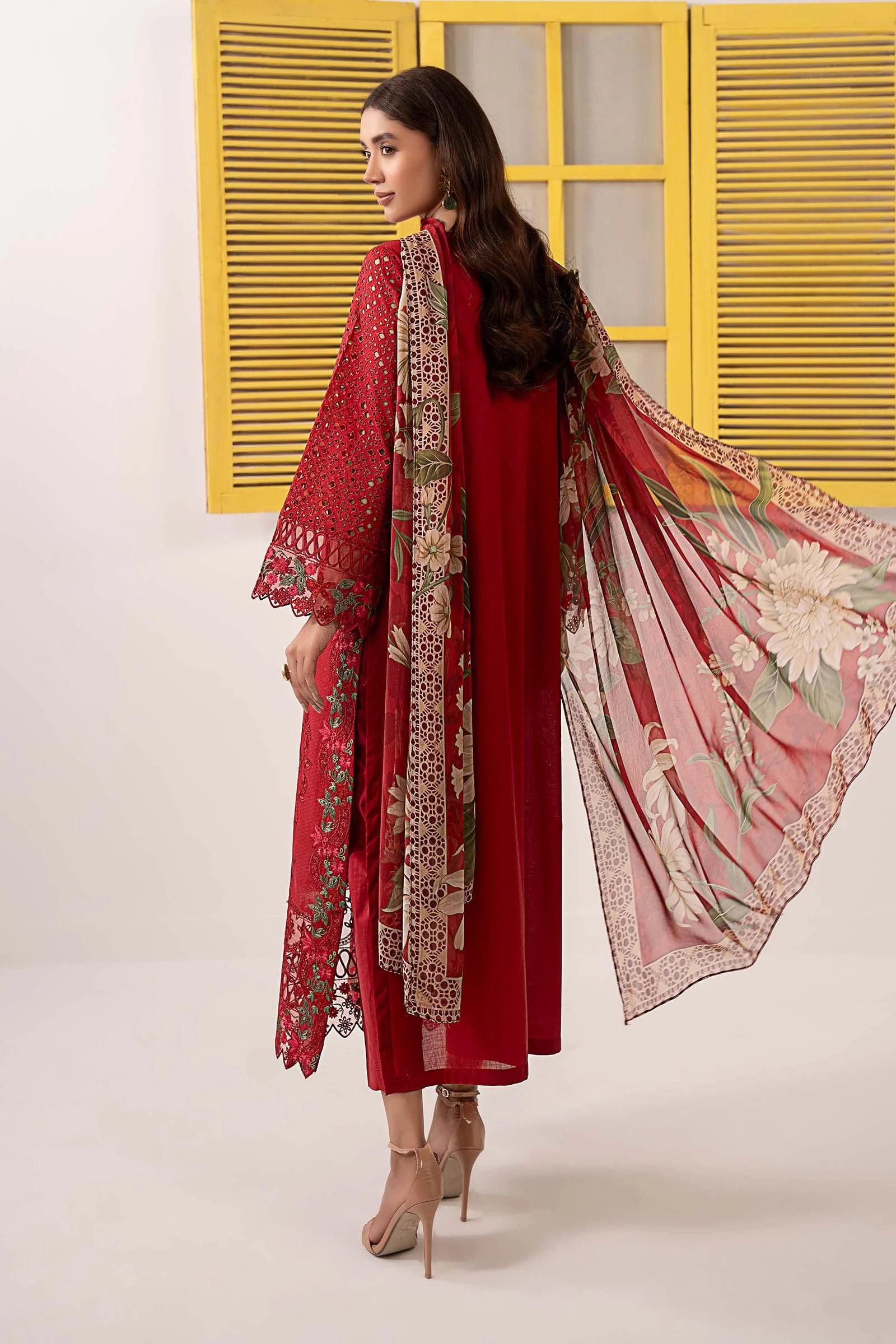 3 Piece Embroidered Dobby Lawn Suit - Image 10