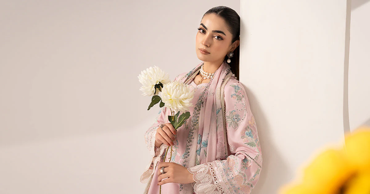 3 Piece Embroidered Paper Silk Suit - Image 10