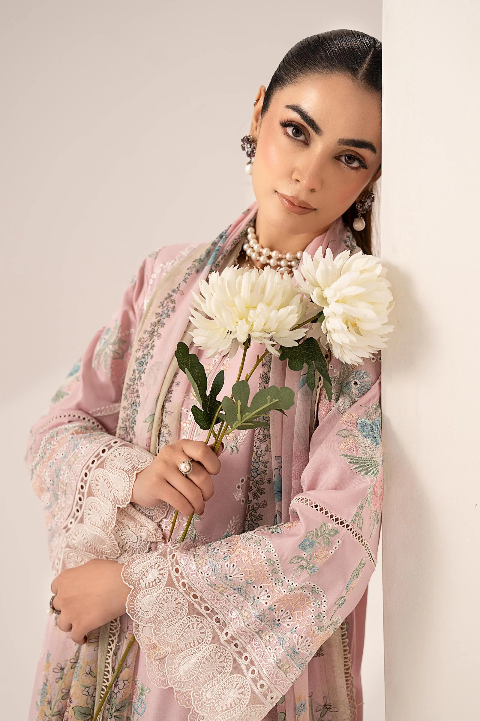 3 Piece Embroidered Paper Silk Suit - Image 2