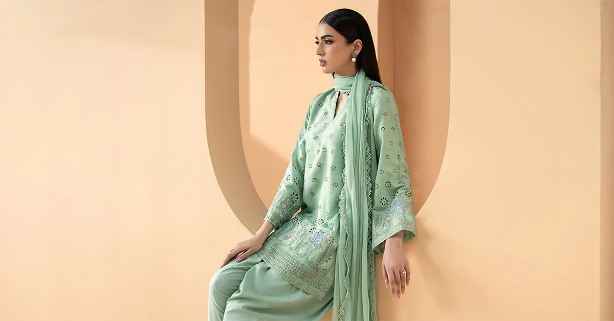 3 Piece Embroidered Pk Raw Silk Suit - Image 7