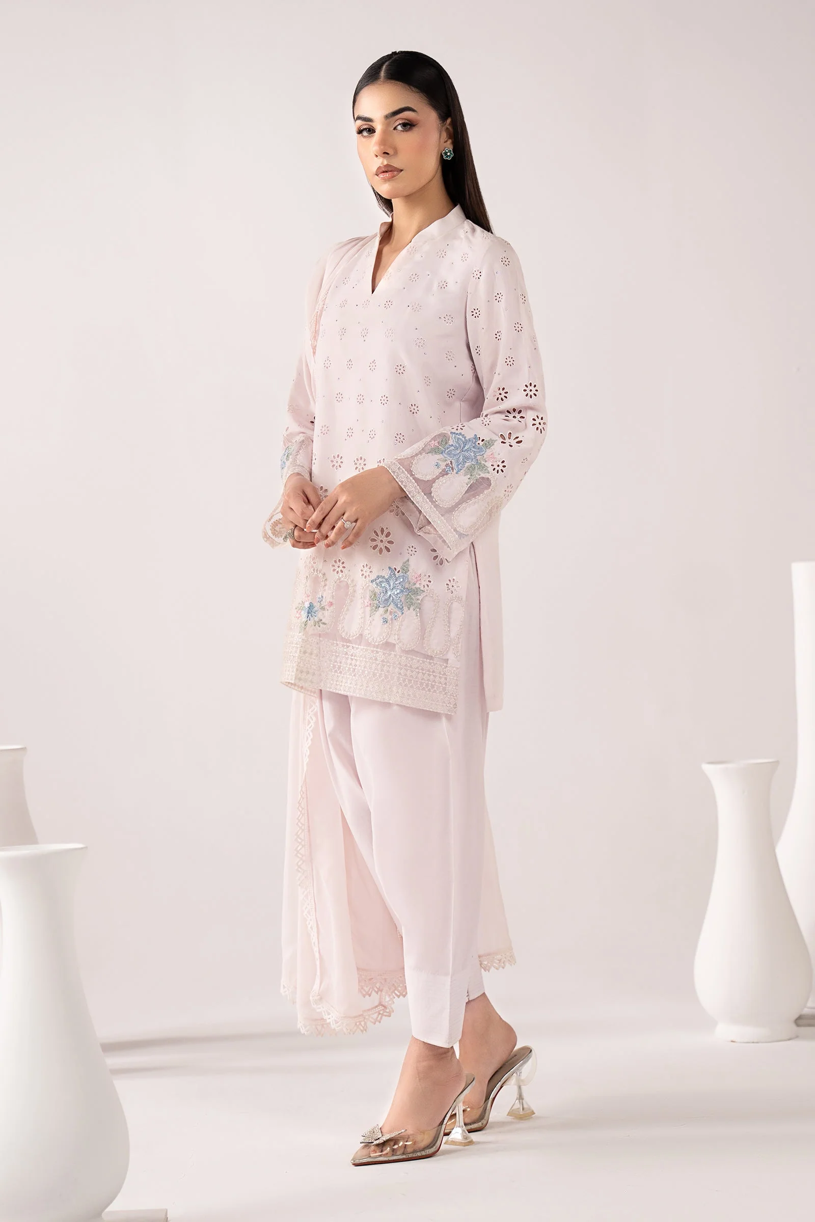 3 Piece Embroidered Pk Raw Silk Suit - Image 6