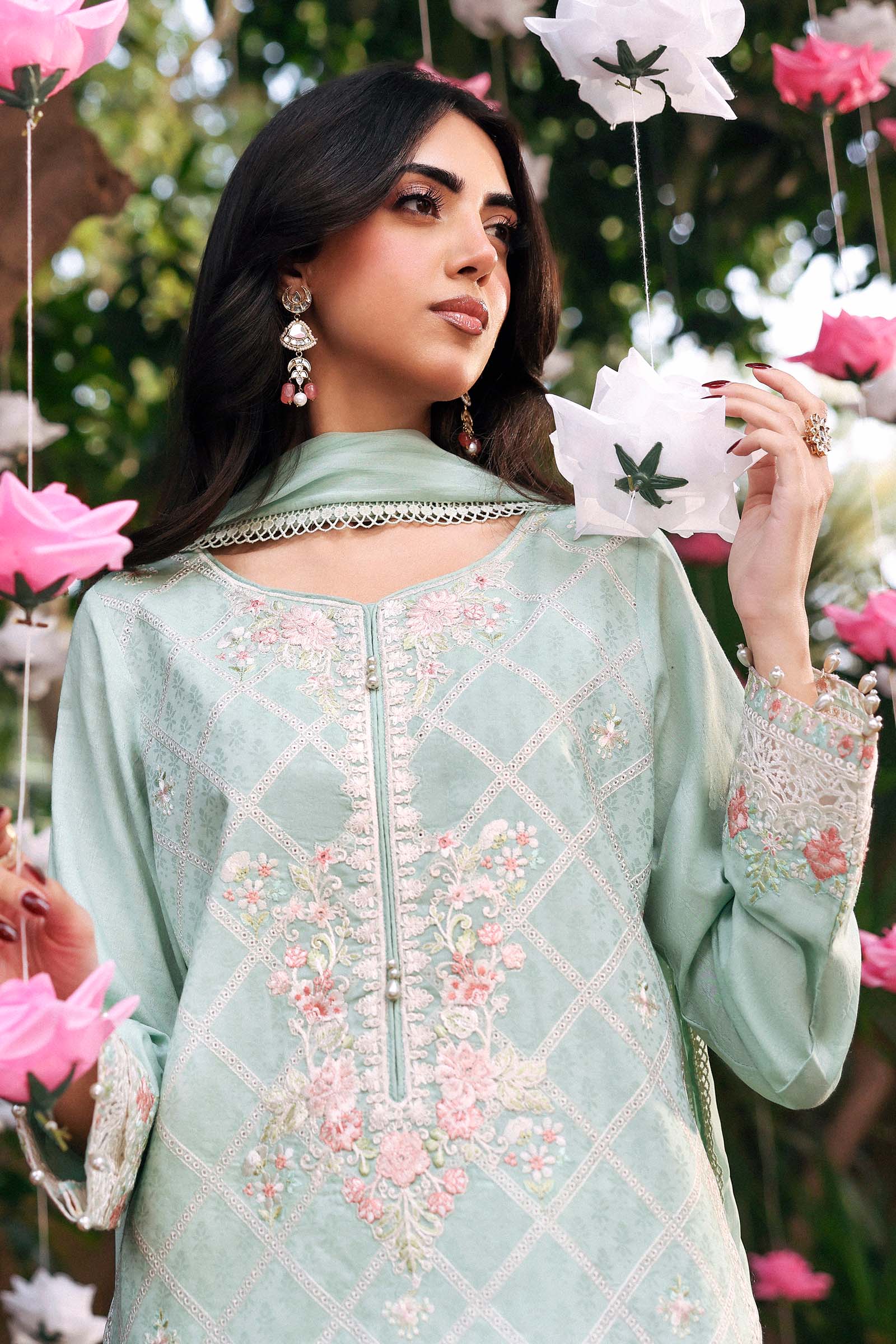 3 Piece Embroidered Dobby Lawn Suit - Image 3