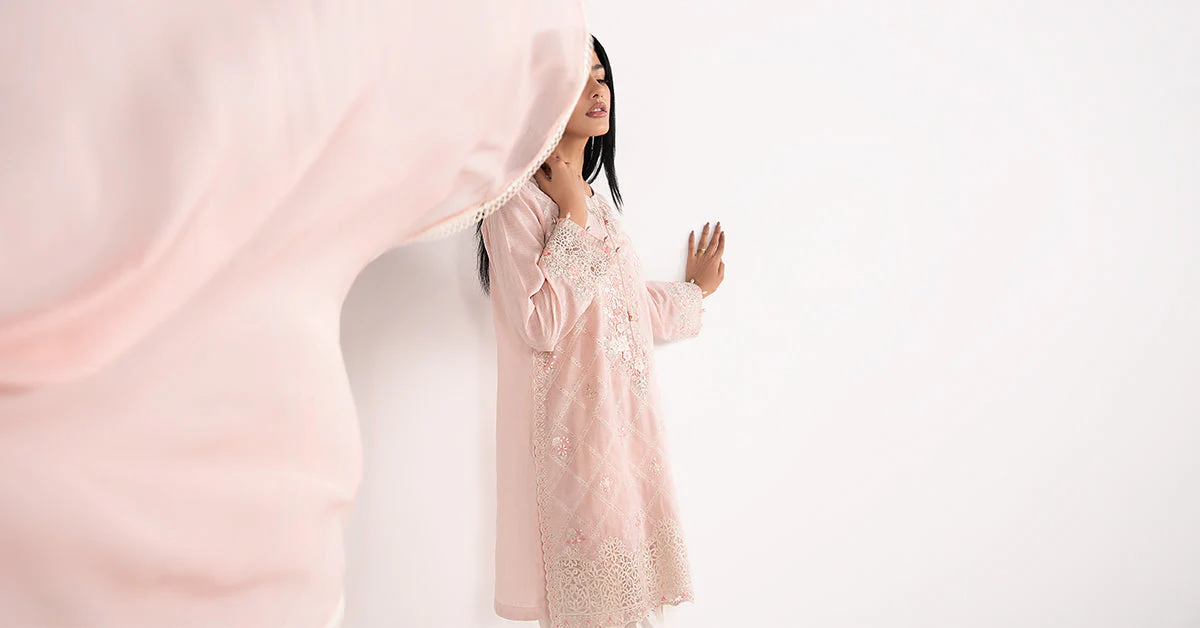 3 Piece Embroidered Dobby Lawn Suit - Image 9